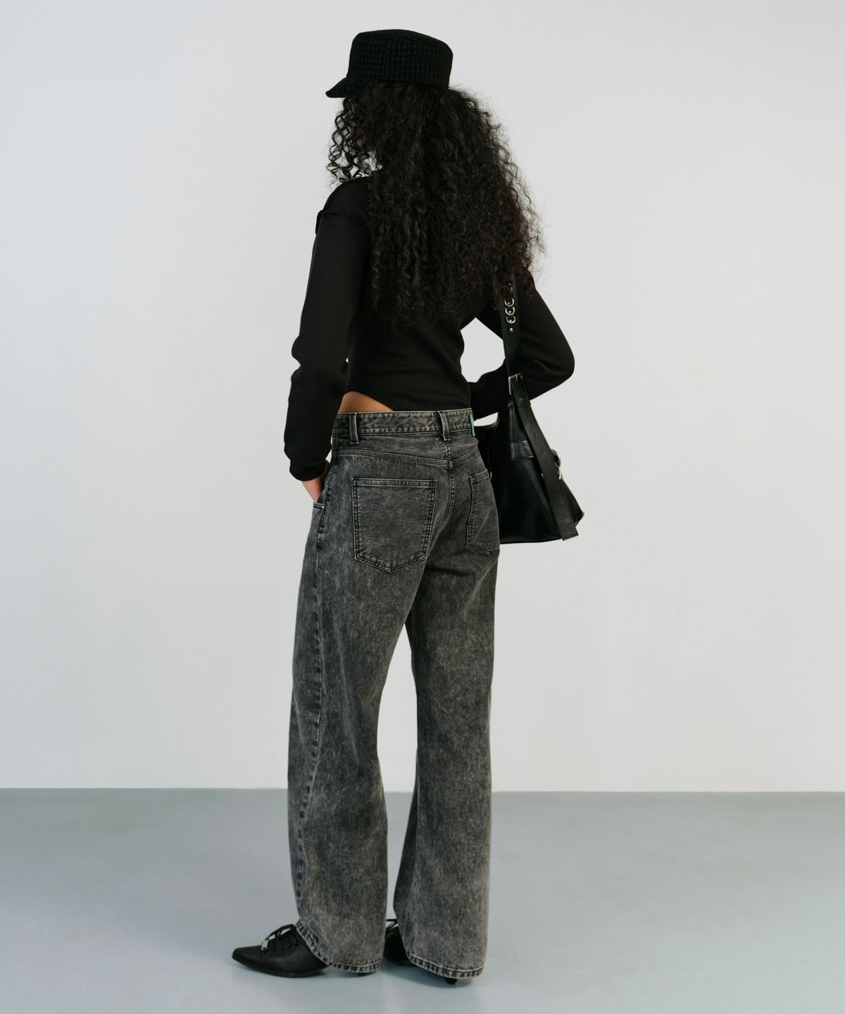 인스턴트펑크(INSTANTFUNK) BELTED HARDWARE BAG - BLACK