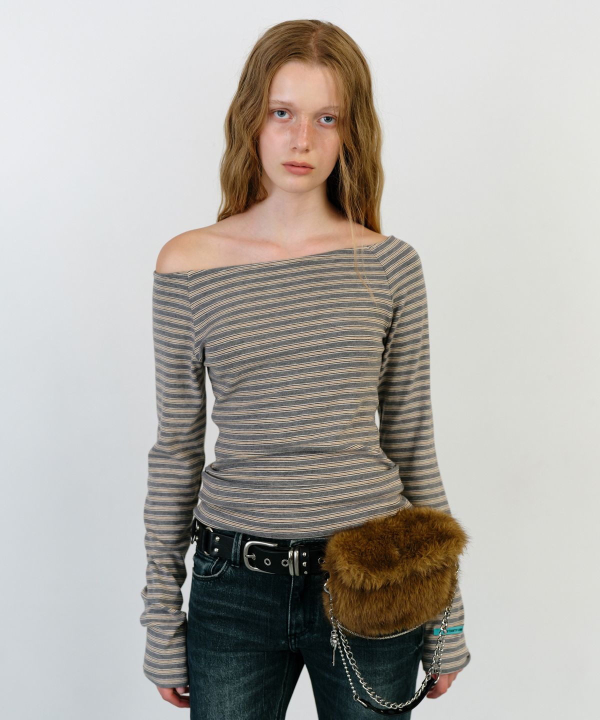 인스턴트펑크(INSTANTFUNK) STRIPE OFF SHOULDER NECK TEE - GREY