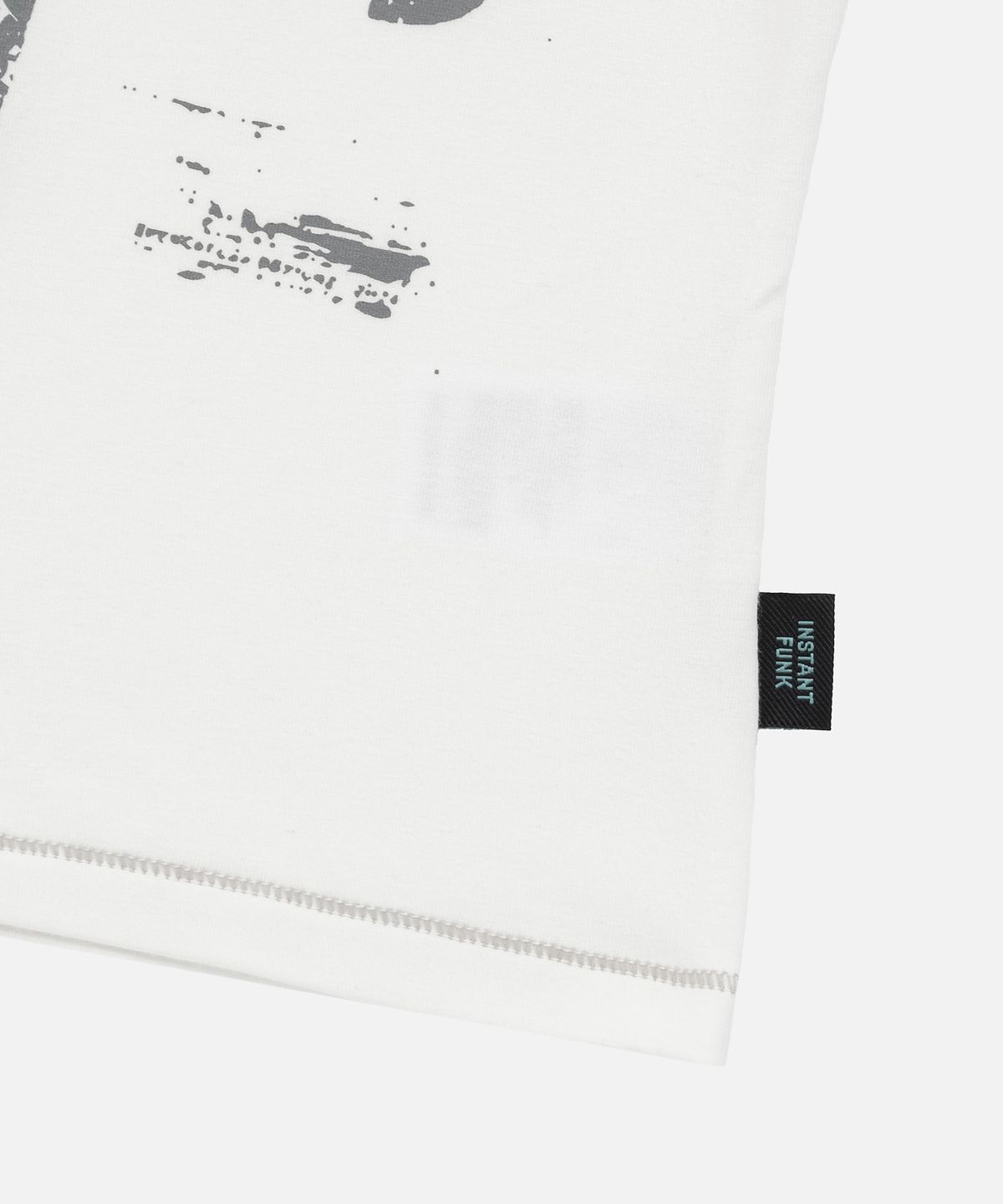 인스턴트펑크(INSTANTFUNK) THIS IS NOT AI TEE - WHITE