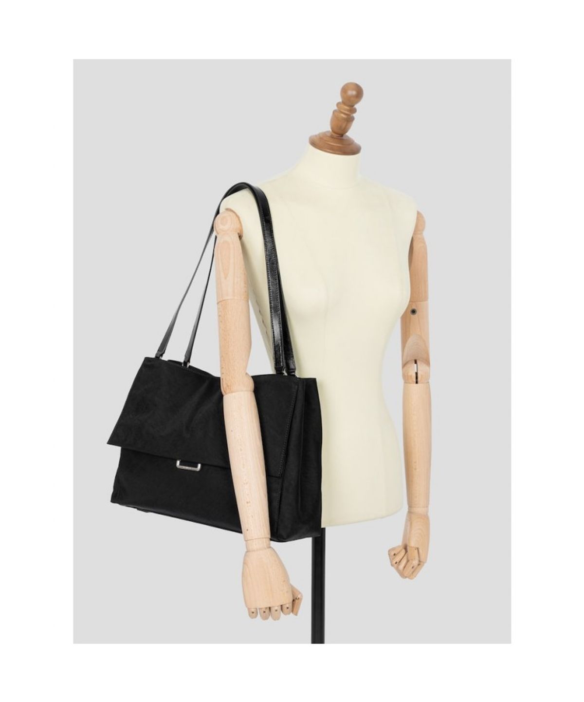 빈폴 액세서리(BEANPOLE ACCESSORY) 노라 플랩 숄더백  블랙