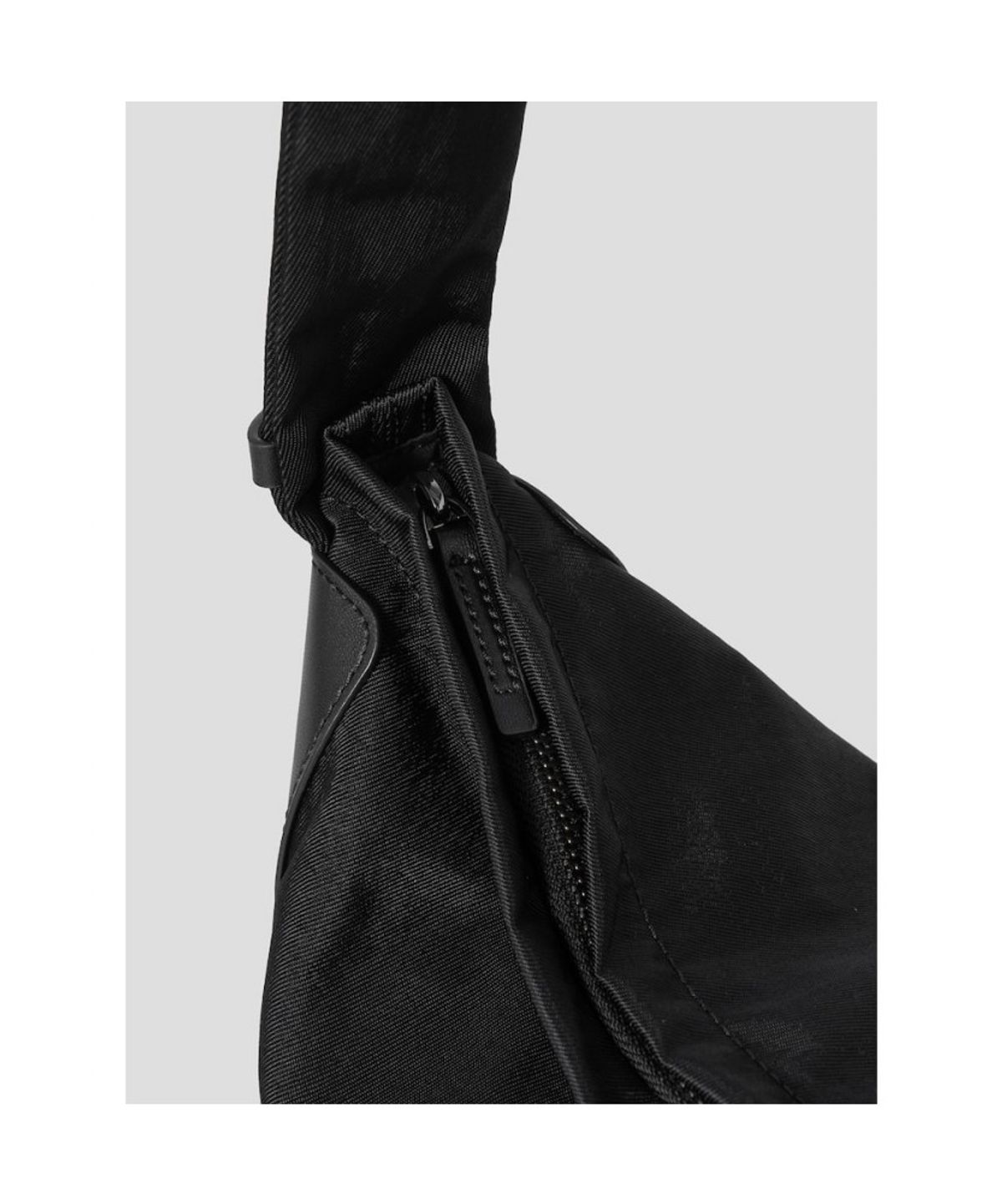 빈폴 액세서리(BEANPOLE ACCESSORY) LESS BAG_2 스몰 나일론 크로스백  블랙