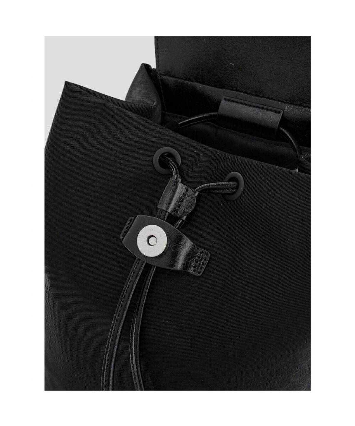 빈폴 액세서리(BEANPOLE ACCESSORY) 노라 플랩 백팩  블랙