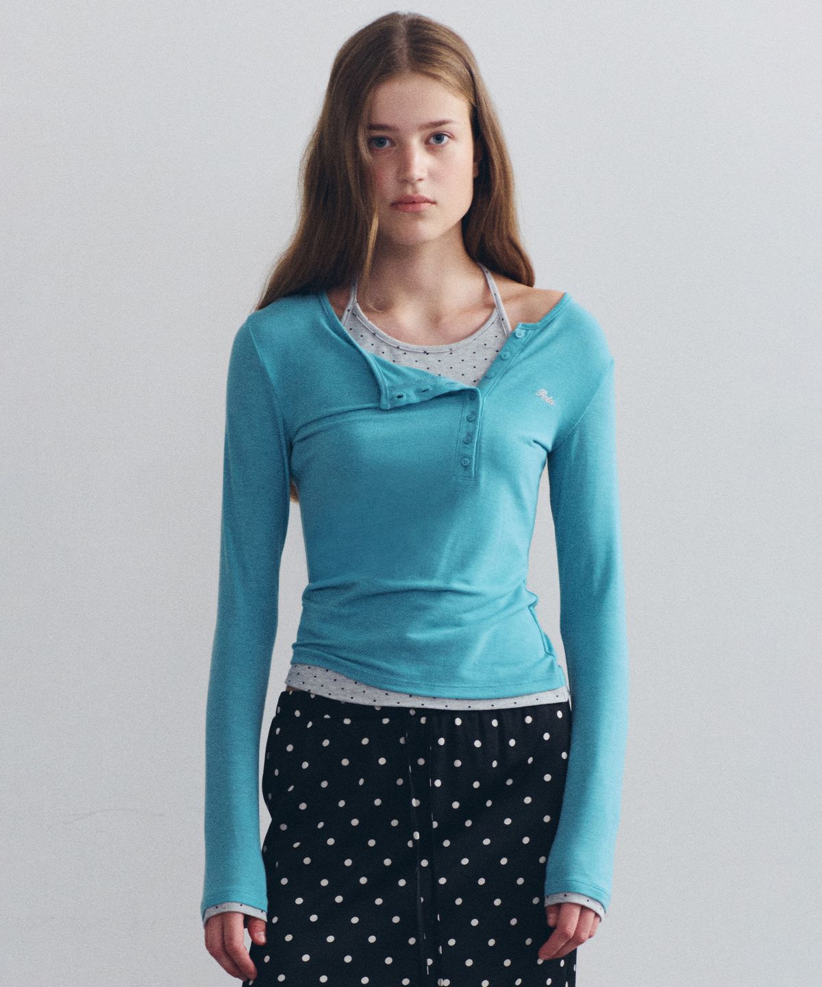 로라로라(ROLAROLA) HALTER LAYERED LONG SLEEVE L/BLUE