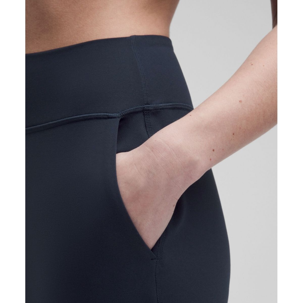 룰루레몬(LULULEMON) Align™ 하이라이즈 조거 레귤러 *업데이트 핏  TRNV