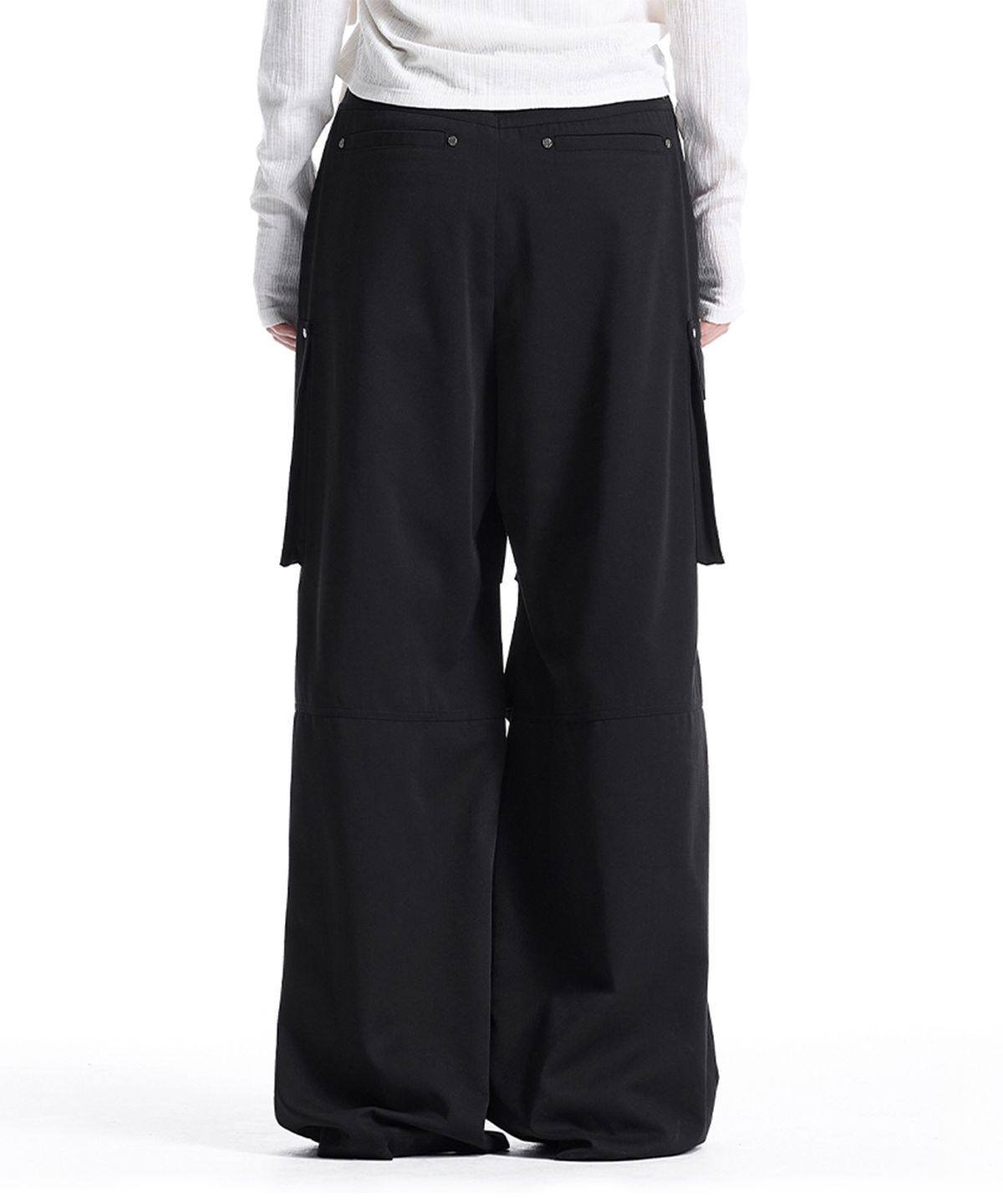 트리밍버드(TREEMINGBIRD) Bootcut Cargo Utility Pants [ Black ]
