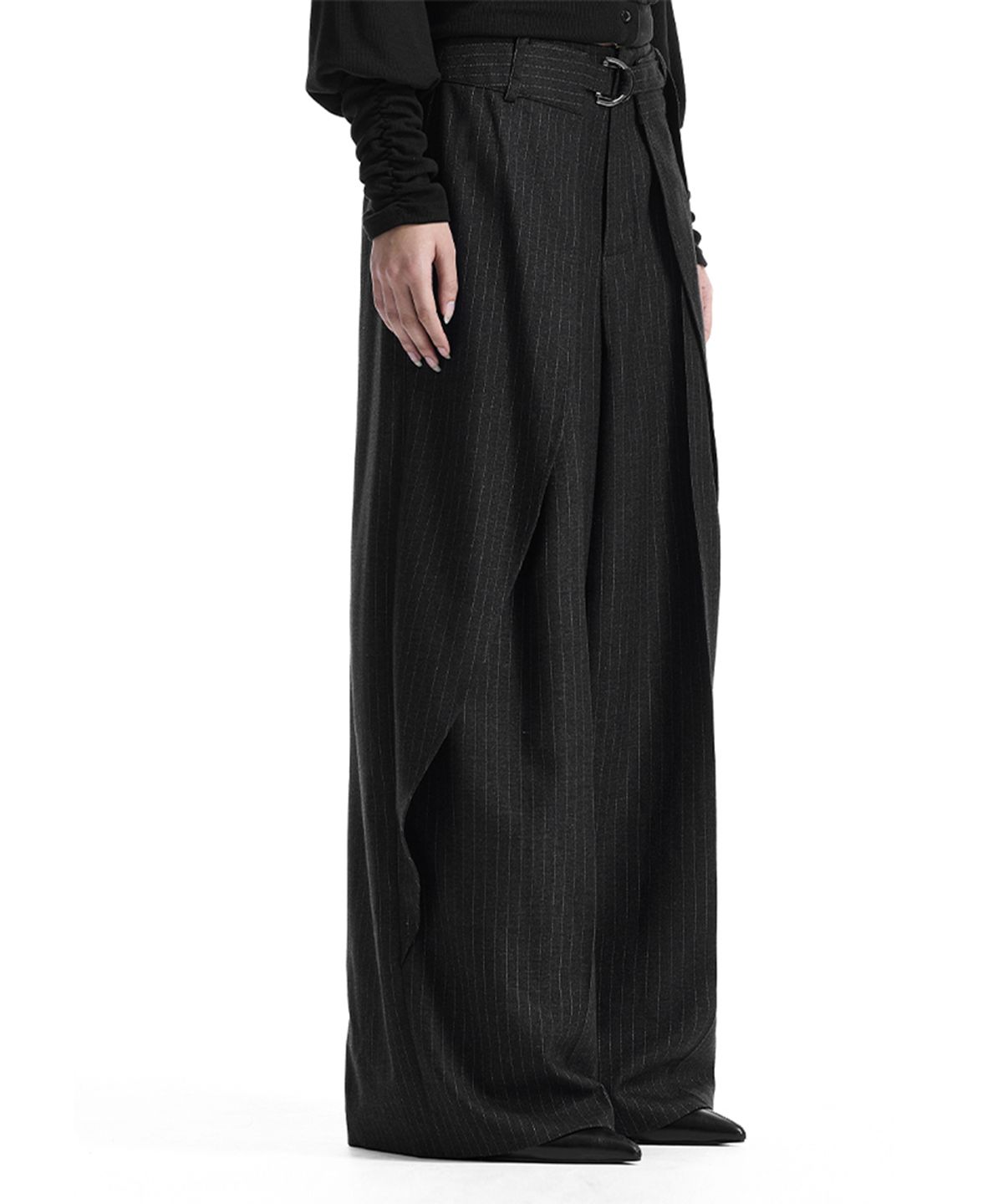 트리밍버드(TREEMINGBIRD) Buckle Layered Set-Up Wide Slacks [ Black ]