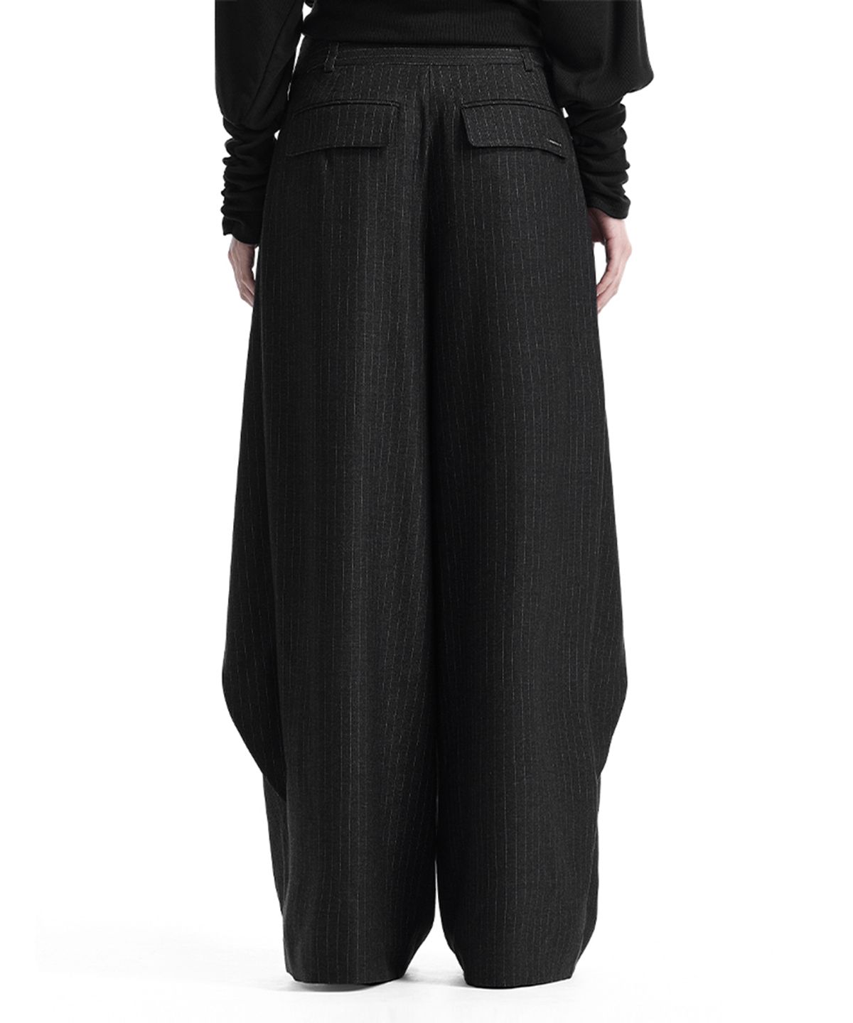트리밍버드(TREEMINGBIRD) Buckle Layered Set-Up Wide Slacks [ Black ]
