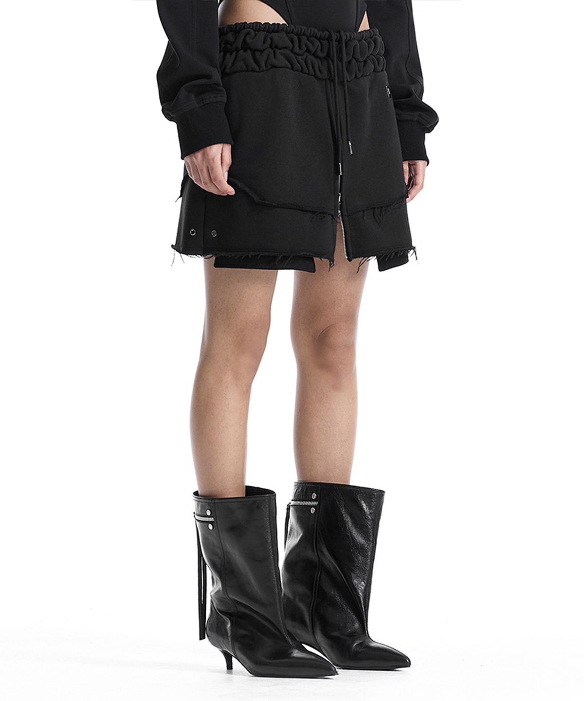 트리밍버드(TREEMINGBIRD) Front Zip Layered Jersey Mini Skirt [ Black ]