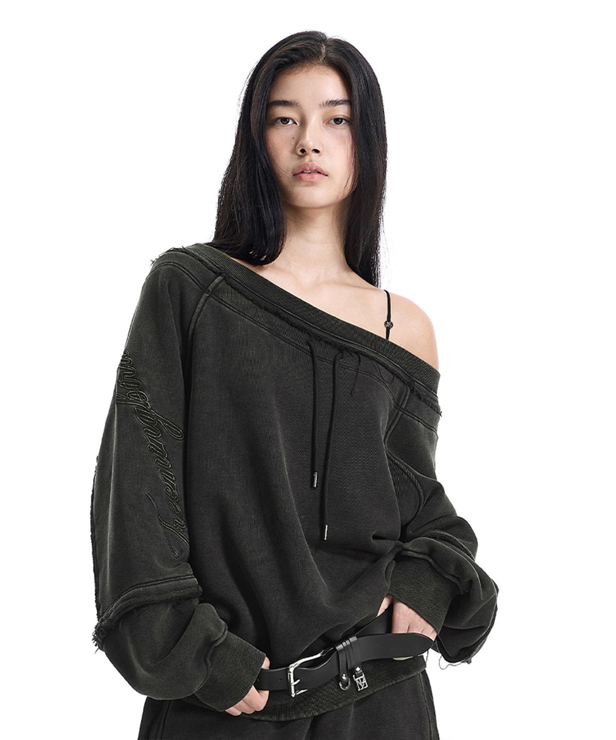 트리밍버드(TREEMINGBIRD) Lettering Off-Shoulder Set-Up Sweat Shirts [ Black ]