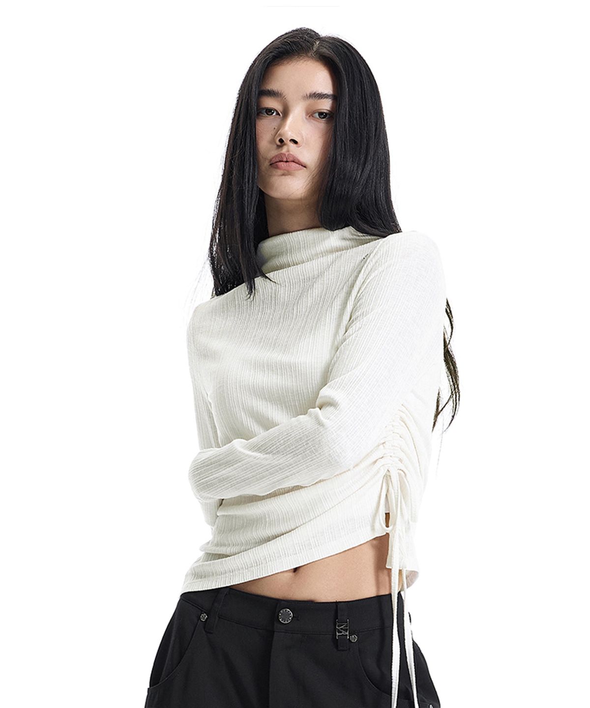 트리밍버드(TREEMINGBIRD) String Ribbed Mock Neck Long Sleeve T-Shirt [ Ivory ]