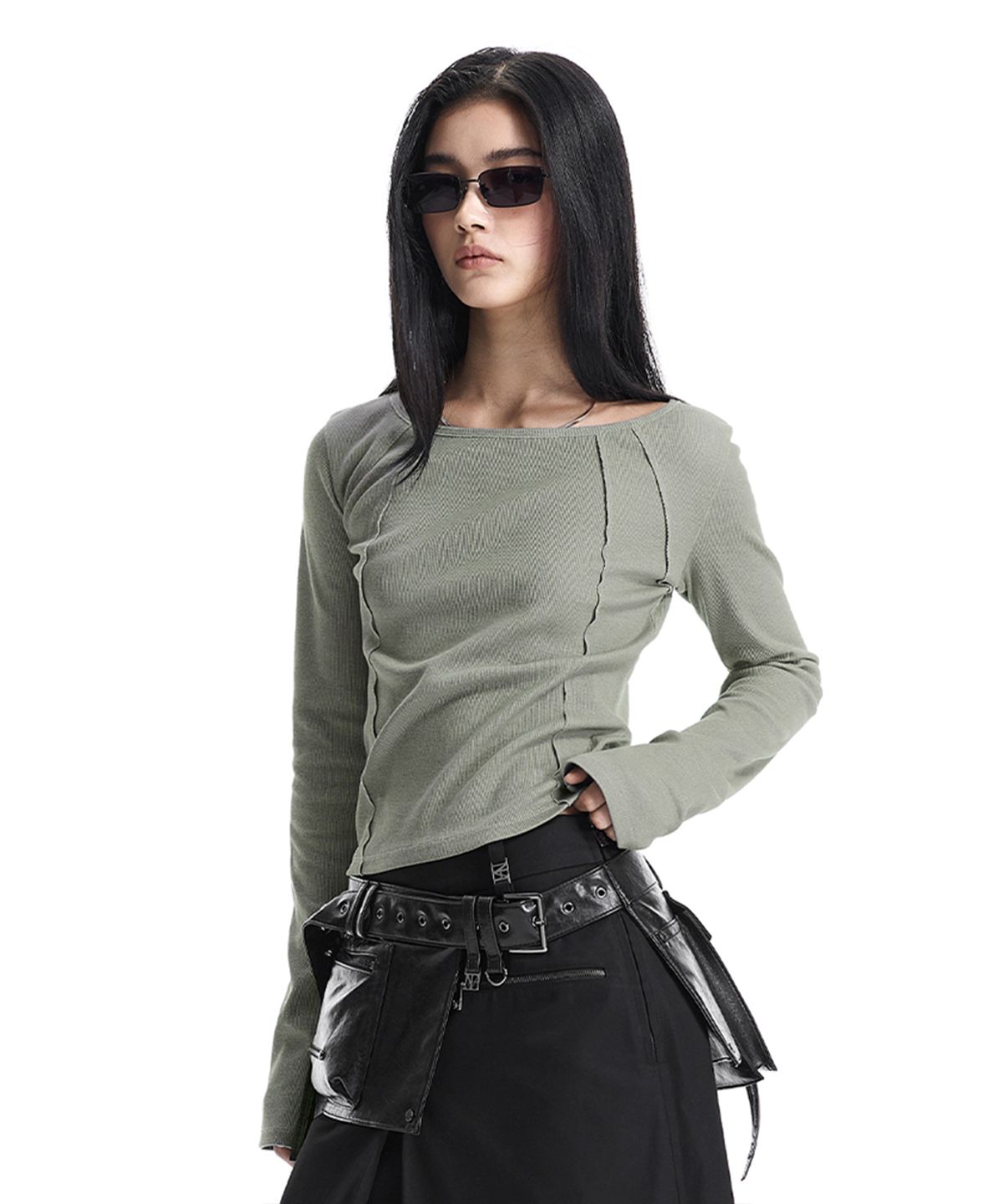 트리밍버드(TREEMINGBIRD) Pigment-Washed Raw Edge Boat Neck T-Shirt [ Khaki ]