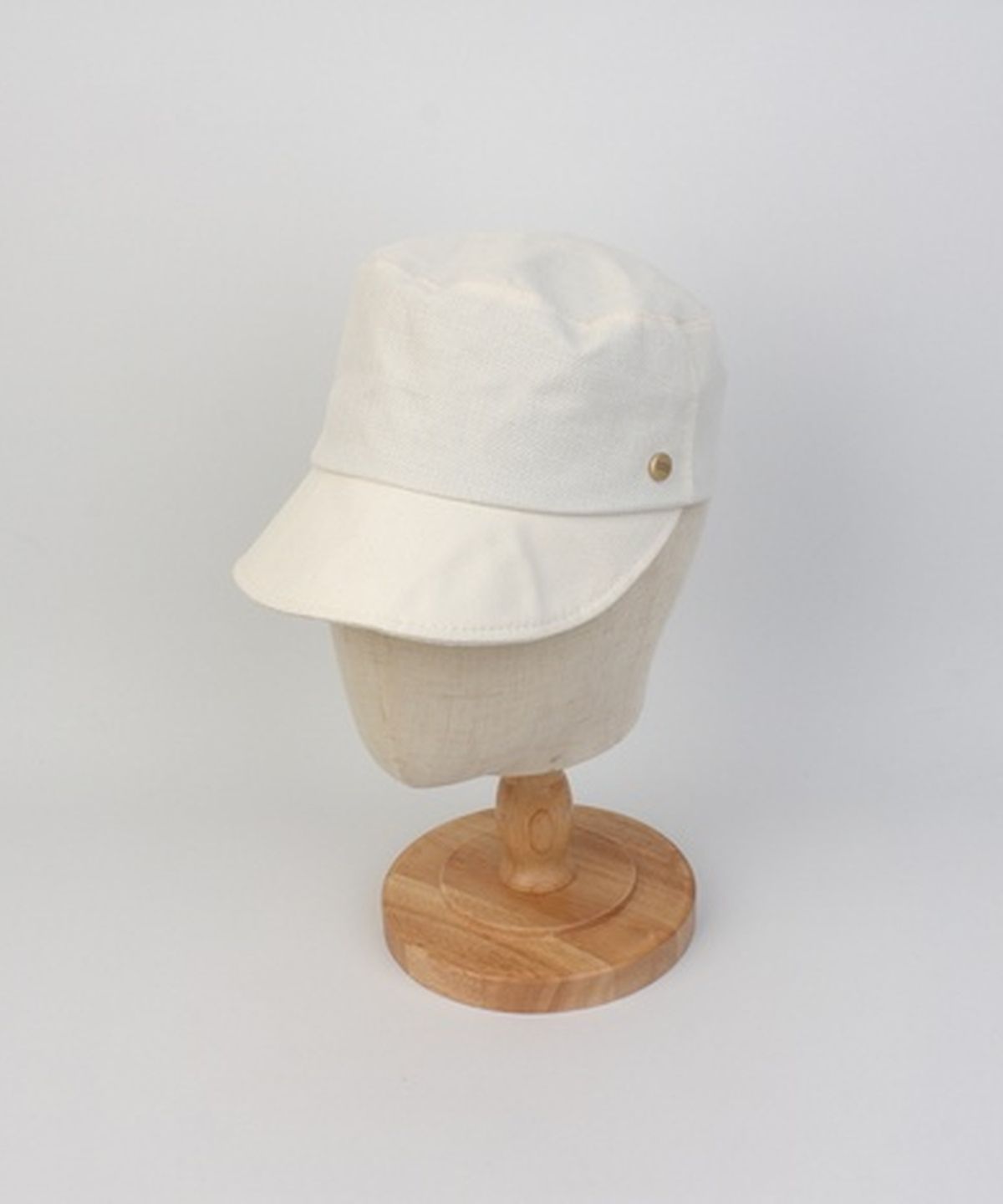 유니버셜 케미스트리(UNIVERSAL CHEMISTRY) Linen Ivory Logo Riding Cap 승마모자