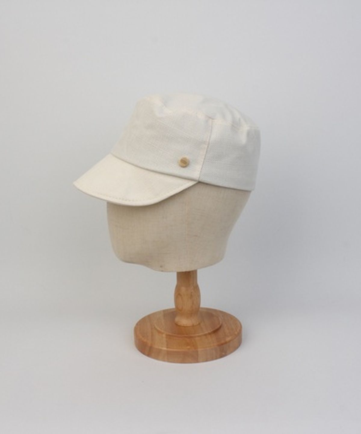 유니버셜 케미스트리(UNIVERSAL CHEMISTRY) Linen Ivory Logo Riding Cap 승마모자