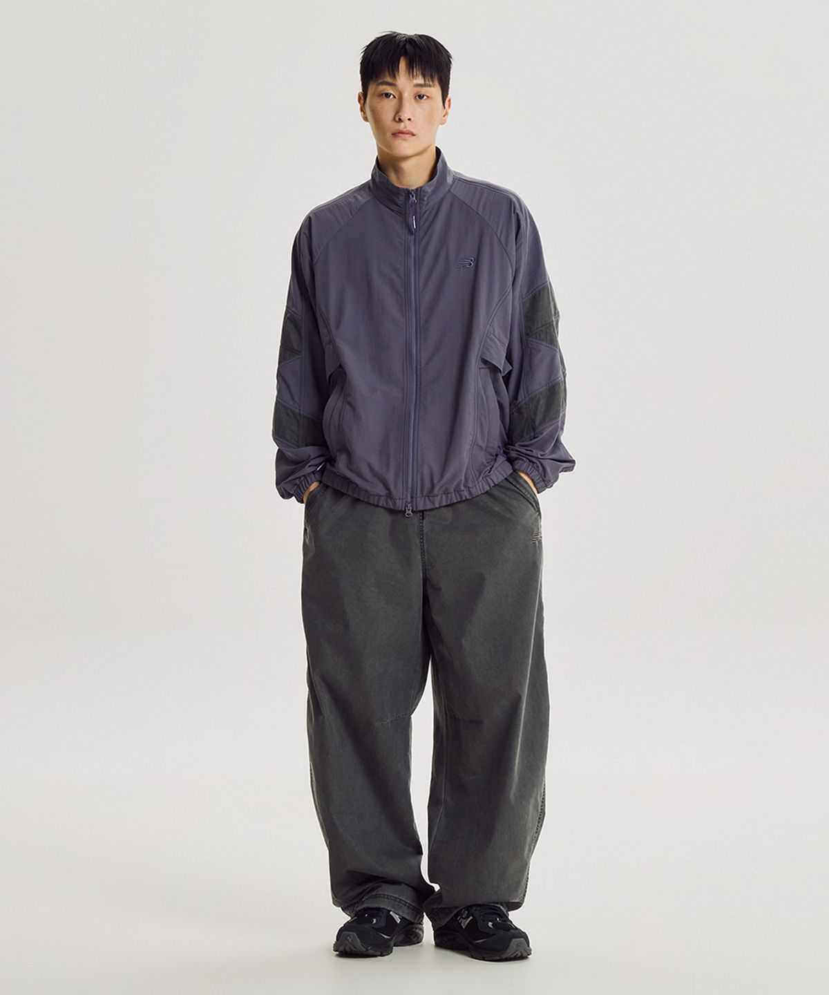 뉴발란스(NEW BALANCE) NBNAG31833 / UNI ESCAPE 스탠넥 웜업자켓 (PURPLE)