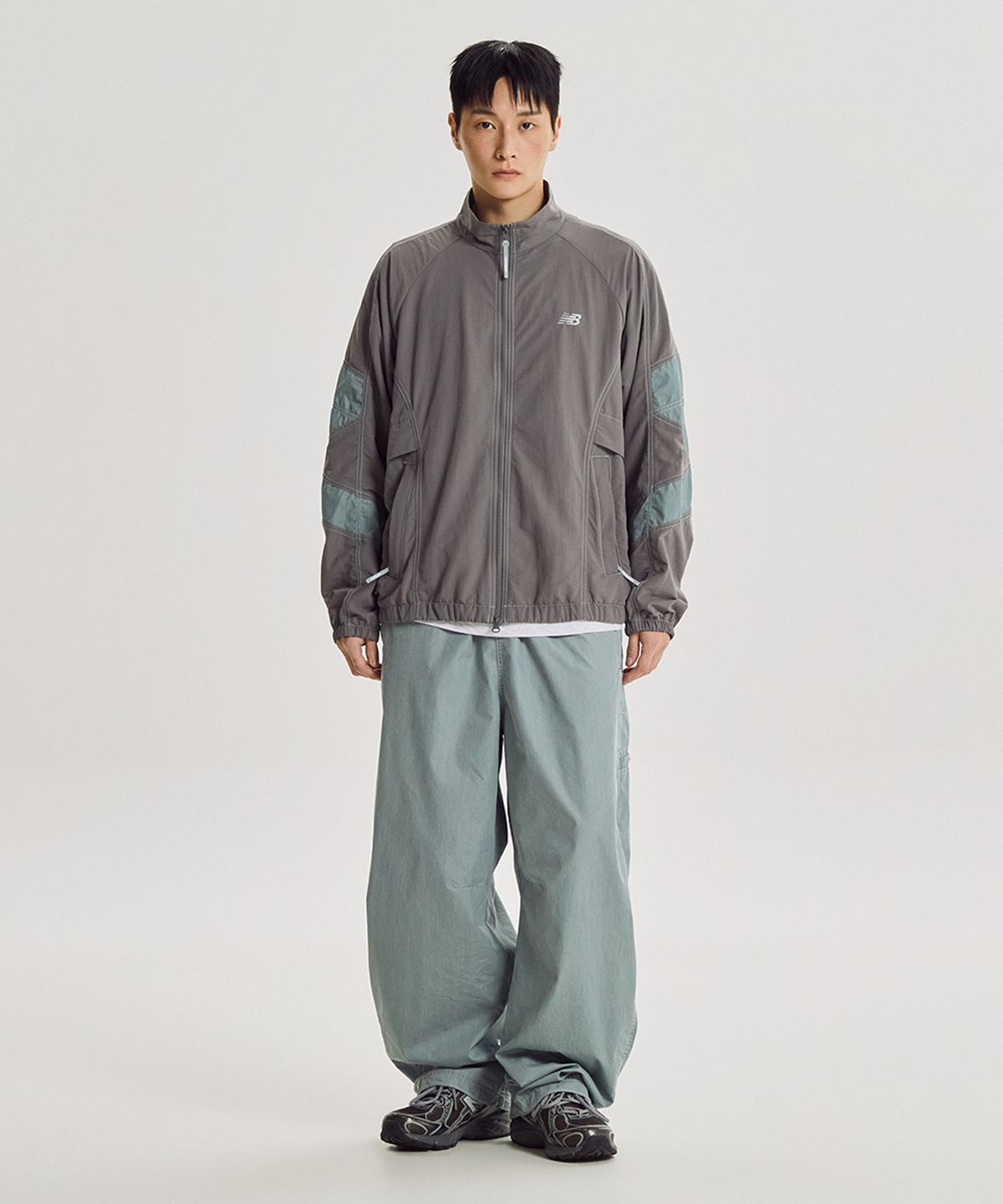 뉴발란스(NEW BALANCE) NBNAG31833 / UNI ESCAPE 스탠넥 웜업자켓 (L/GRAY)