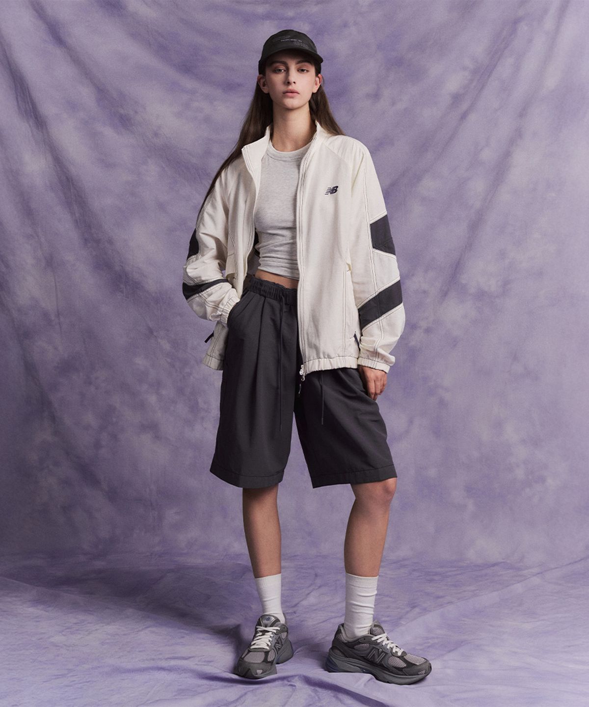 뉴발란스(NEW BALANCE) NBNAG31833 / UNI ESCAPE 스탠넥 웜업자켓 (IVORY)