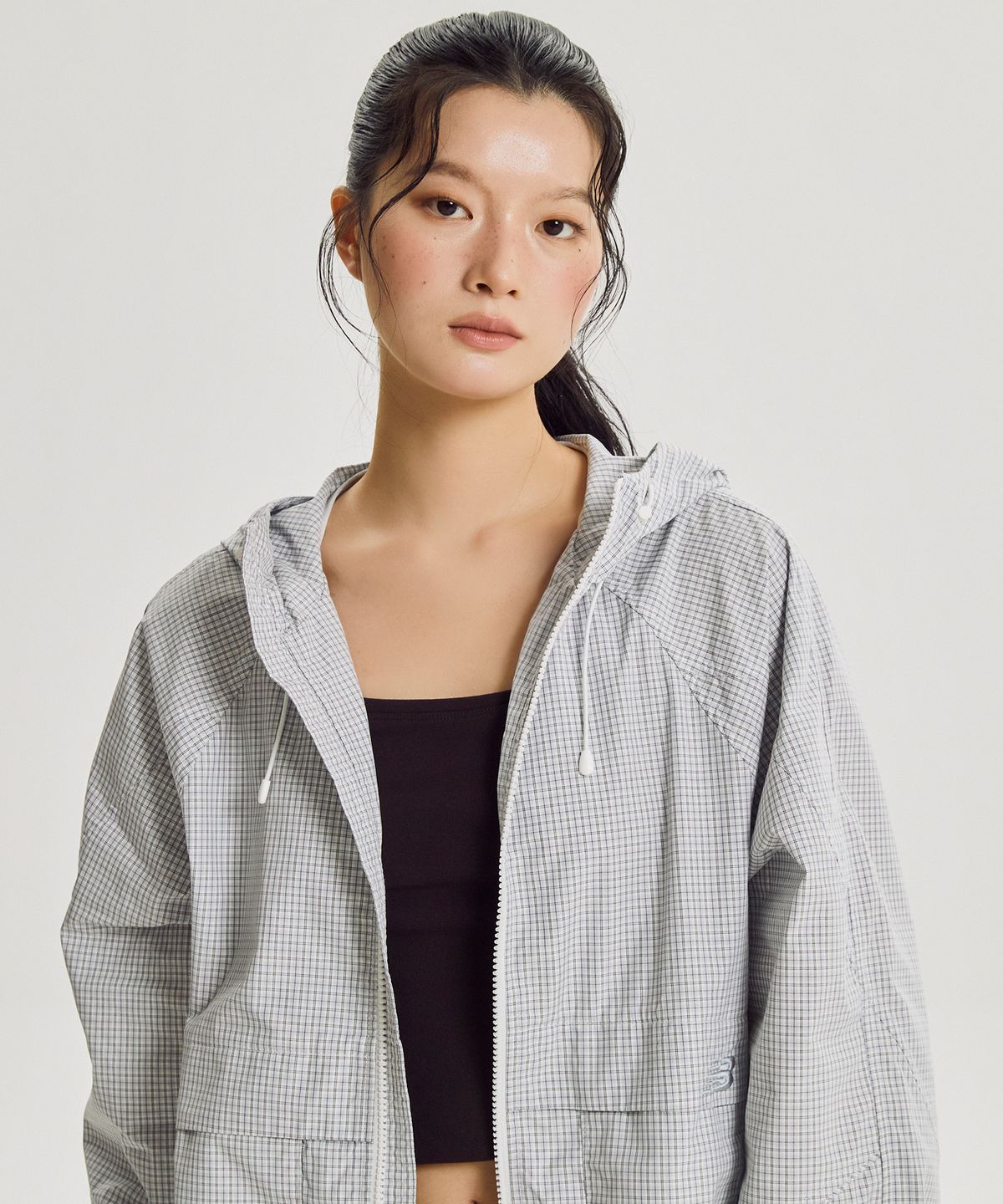 뉴발란스(NEW BALANCE) NBNAG3W822 / WOMEN ALLDAY 후드형 바람막이 (S/BLUE)