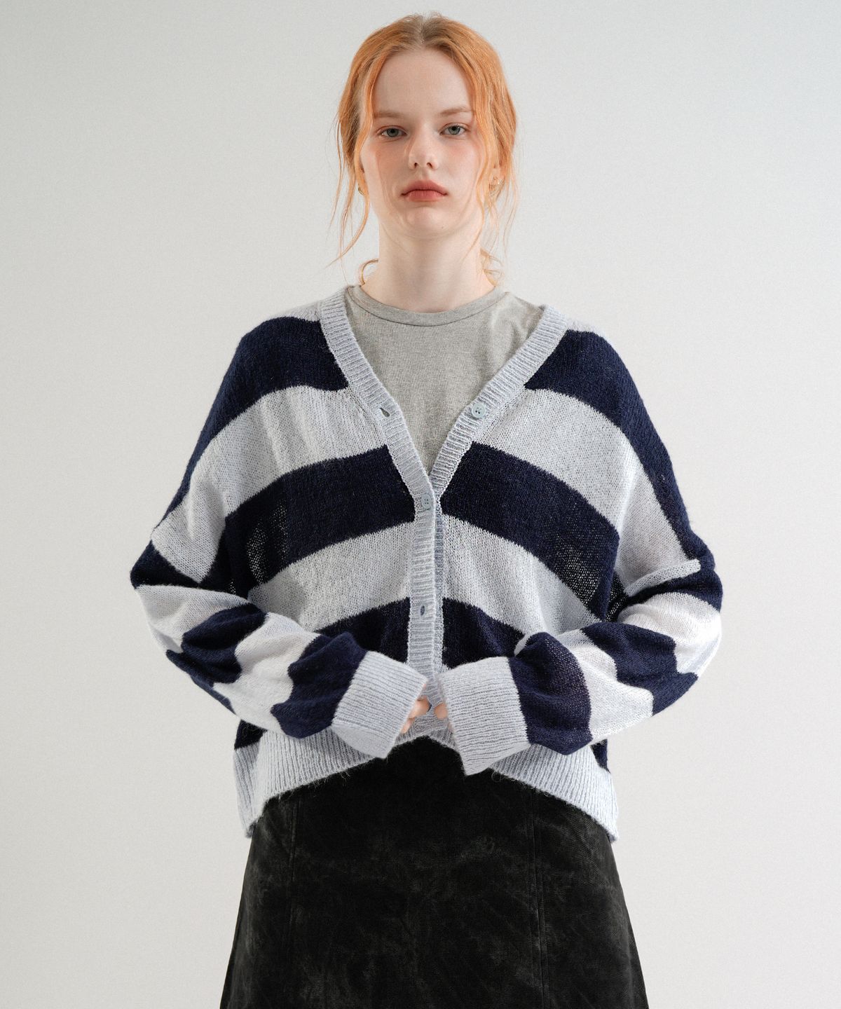 블레티(VLETI) Mohair Striped Knit Cardigan (Navy)