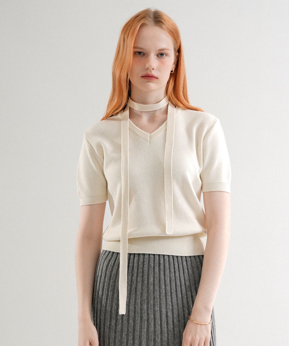 블레티(VLETI) Tie Set V-neck Half Knit (Ivory)