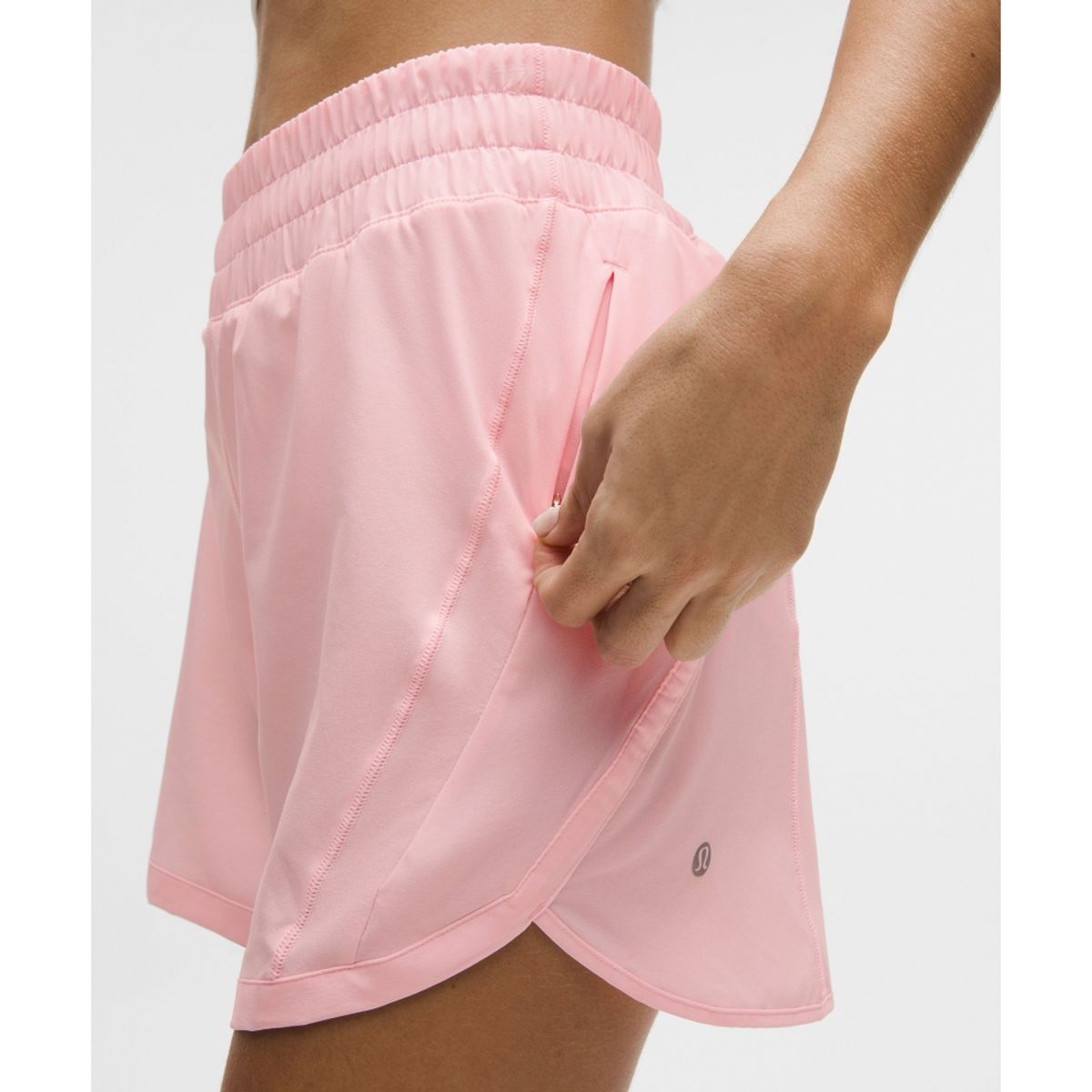 룰루레몬(LULULEMON) 트랙 댓 하이라이즈 라인드 쇼츠 5”  PIAR