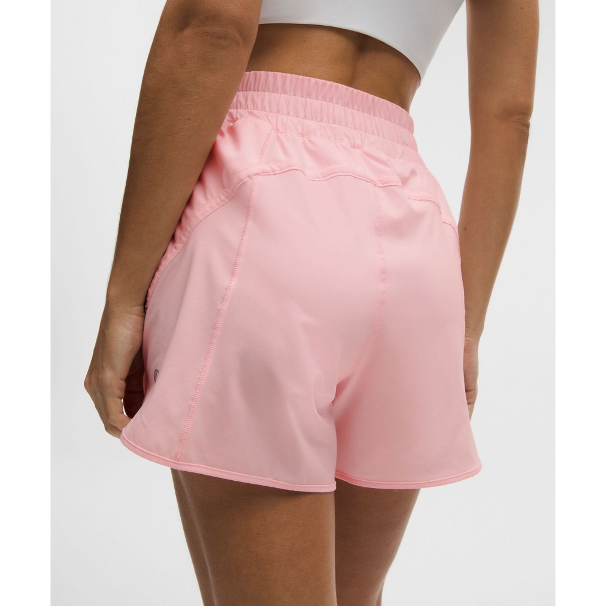 룰루레몬(LULULEMON) 트랙 댓 하이라이즈 라인드 쇼츠 5”  PIAR