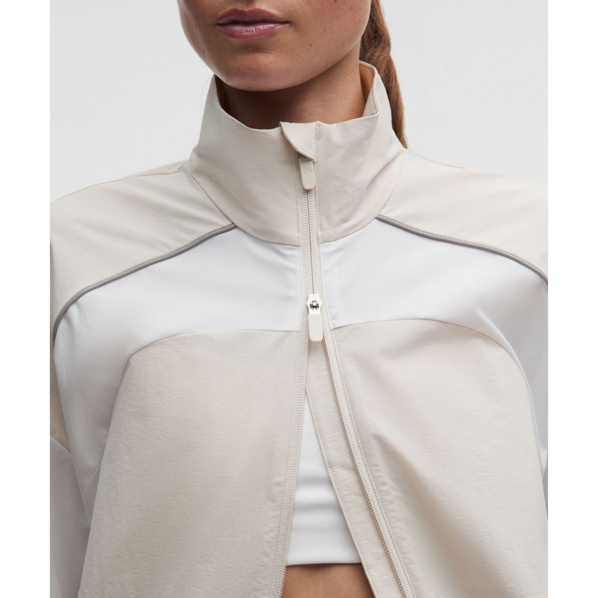 룰루레몬(LULULEMON) 벤틸레이티드 오버사이즈드 트랙 재킷  LTIV WHT