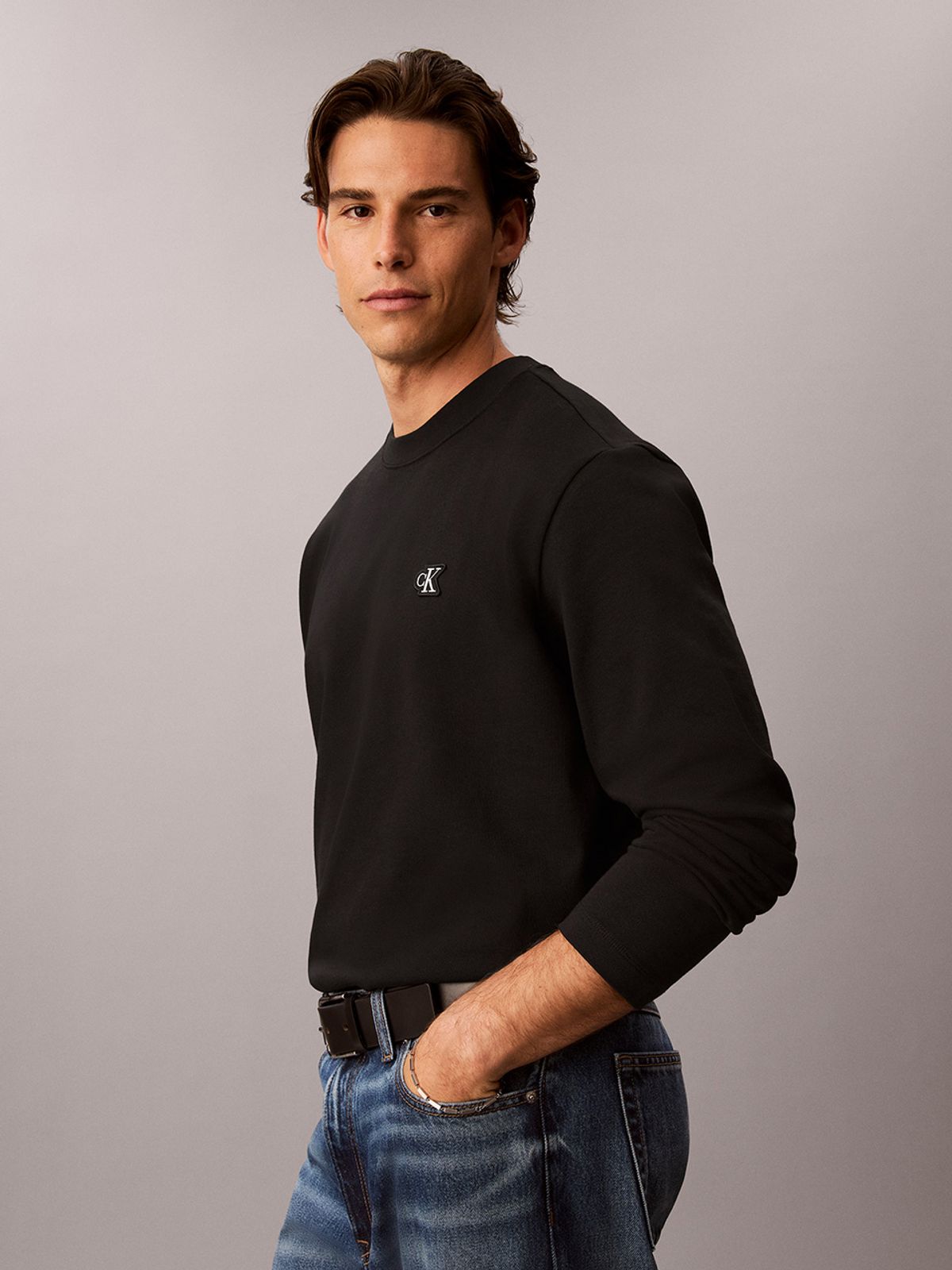 캘빈클라인 진(CALVIN KLEIN JEANS) 릴렉스 핏 300gsm 긴팔 티셔츠 4RH223G UB1