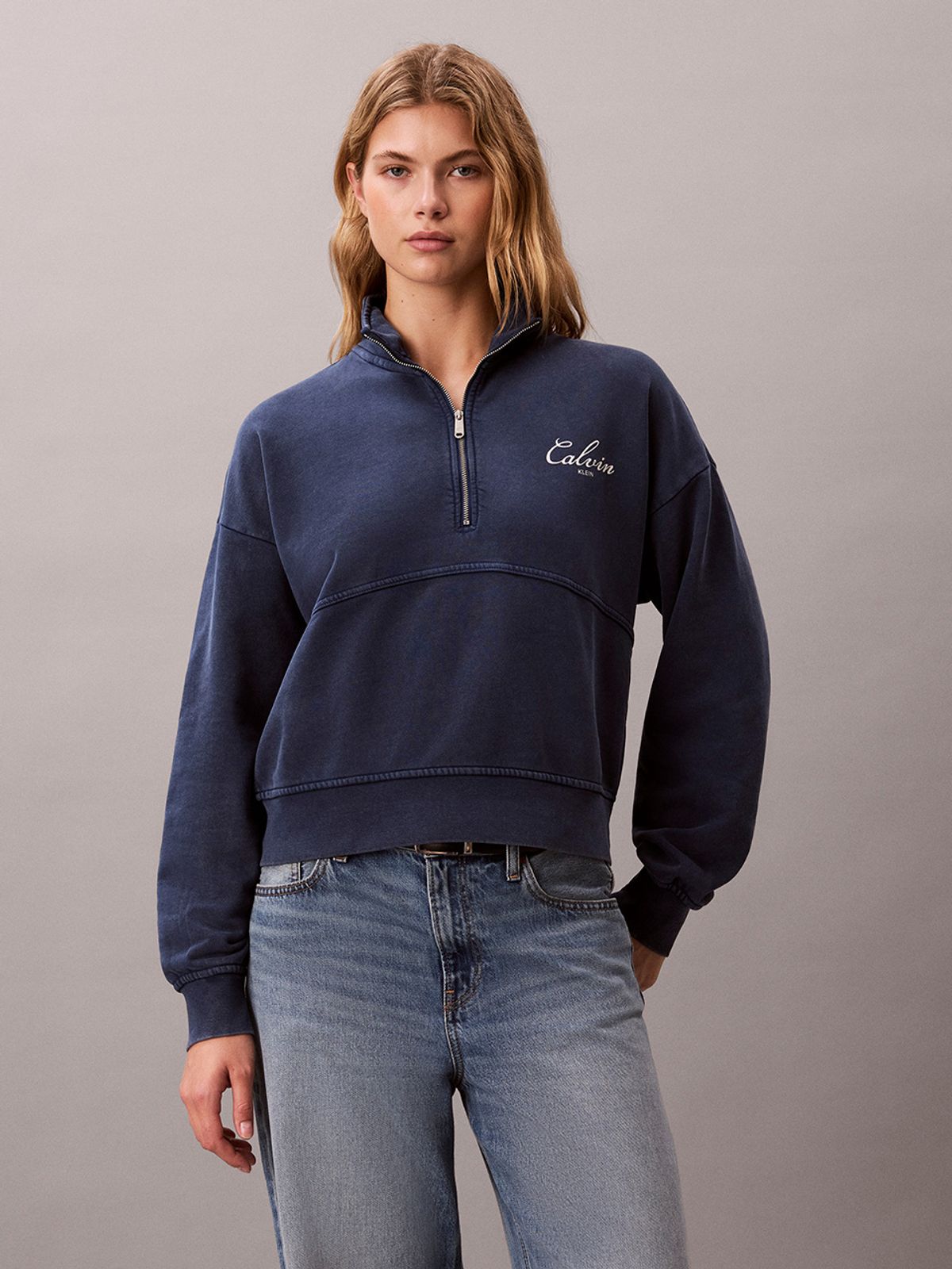 캘빈클라인 진(CALVIN KLEIN JEANS) 여성 프렌치 테리 인디고 워시 쿼터집업 47H239G 5MA