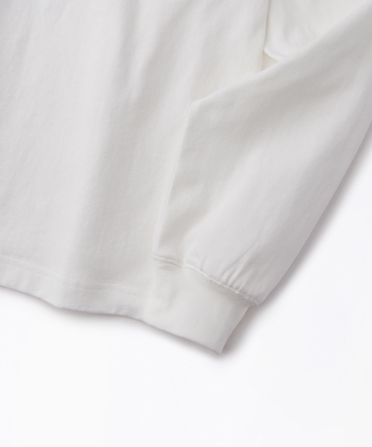 아웃스탠딩(OUTSTANDING) MIL SERIES LONG SLEEVE(BOMB GROUP)_OFF WHITE