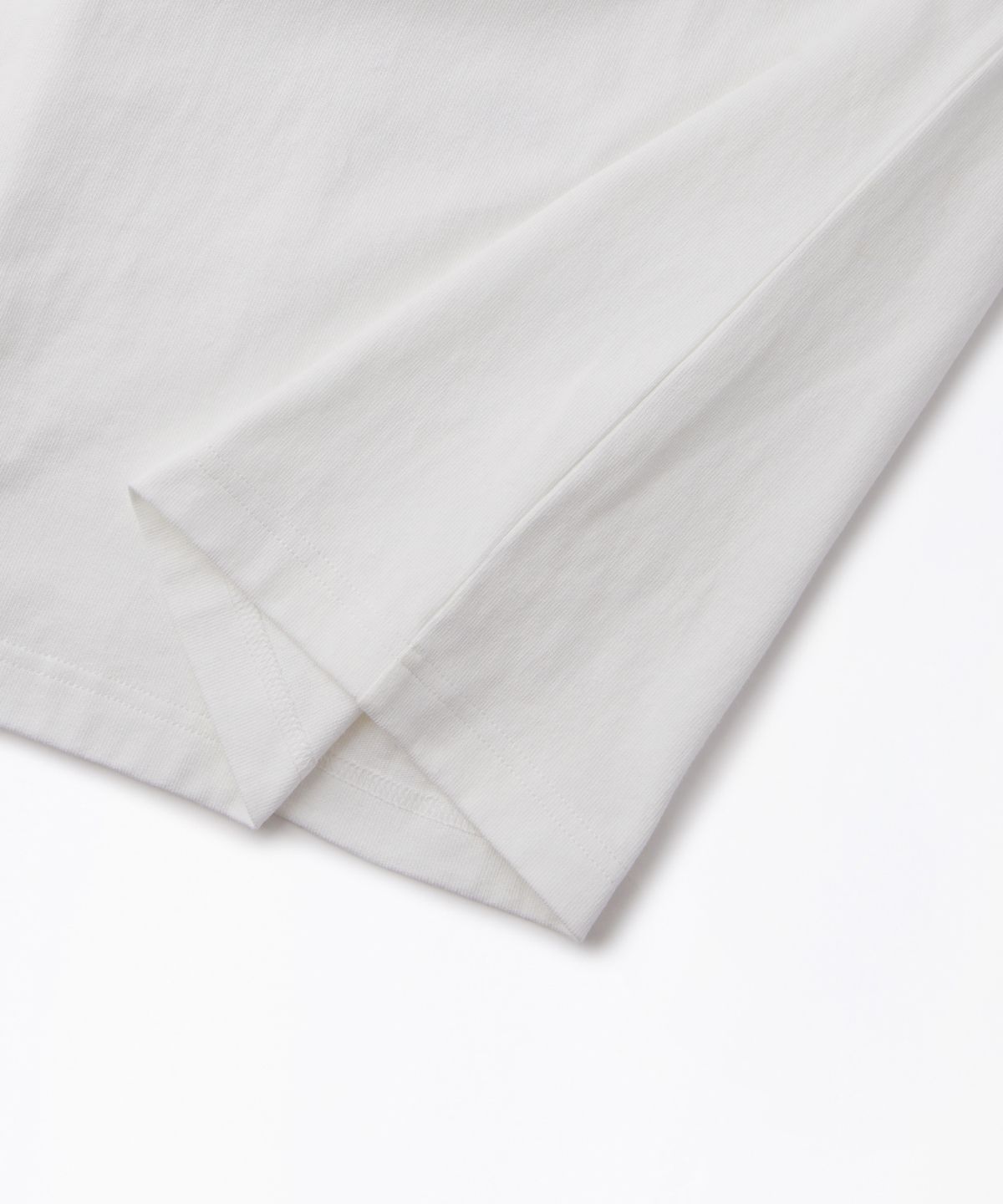 아웃스탠딩(OUTSTANDING) MIL SERIES LONG SLEEVE(BOMB GROUP)_OFF WHITE