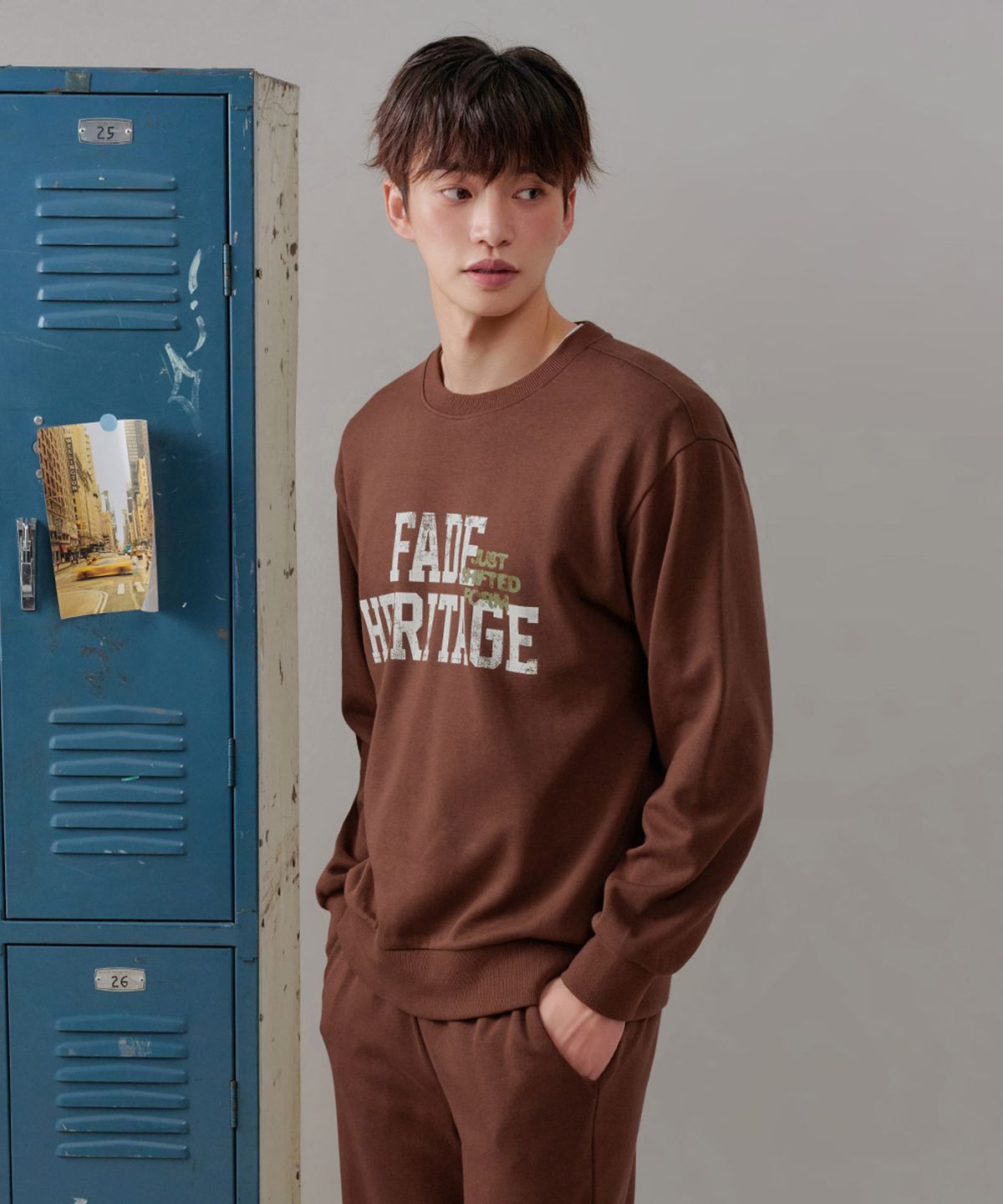 체이스컬트(CHASECULT) 공용 레터링 그래픽 맨투맨 티셔츠-FERU5112B08