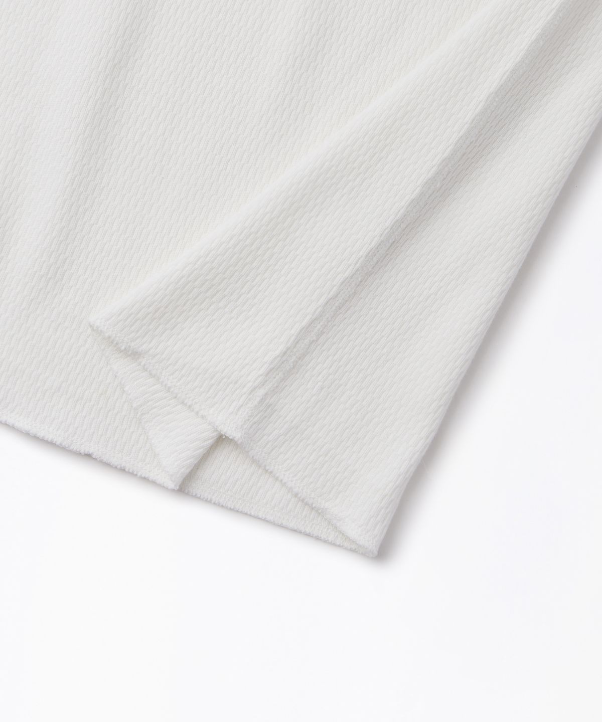 아웃스탠딩(OUTSTANDING) THERMAL VINTAGE HENLEY NECK LONG SLEEVE TEE_OFF WHITE