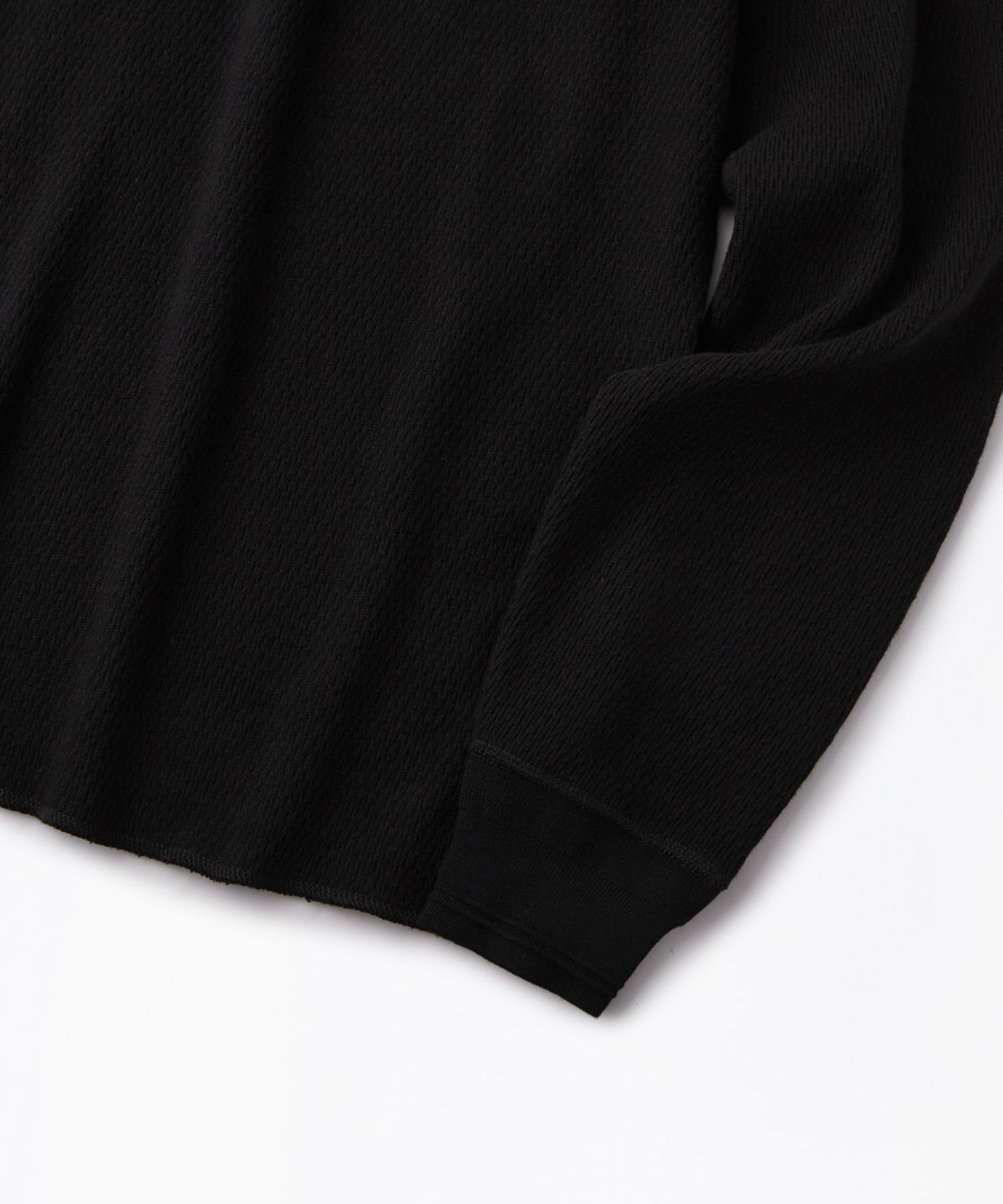 아웃스탠딩(OUTSTANDING) THERMAL VINTAGE HENLEY NECK LONG SLEEVE TEE_BLACK