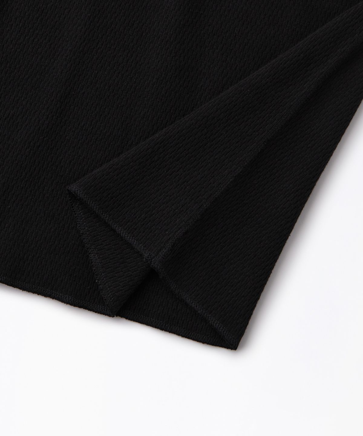 아웃스탠딩(OUTSTANDING) THERMAL VINTAGE HENLEY NECK LONG SLEEVE TEE_BLACK