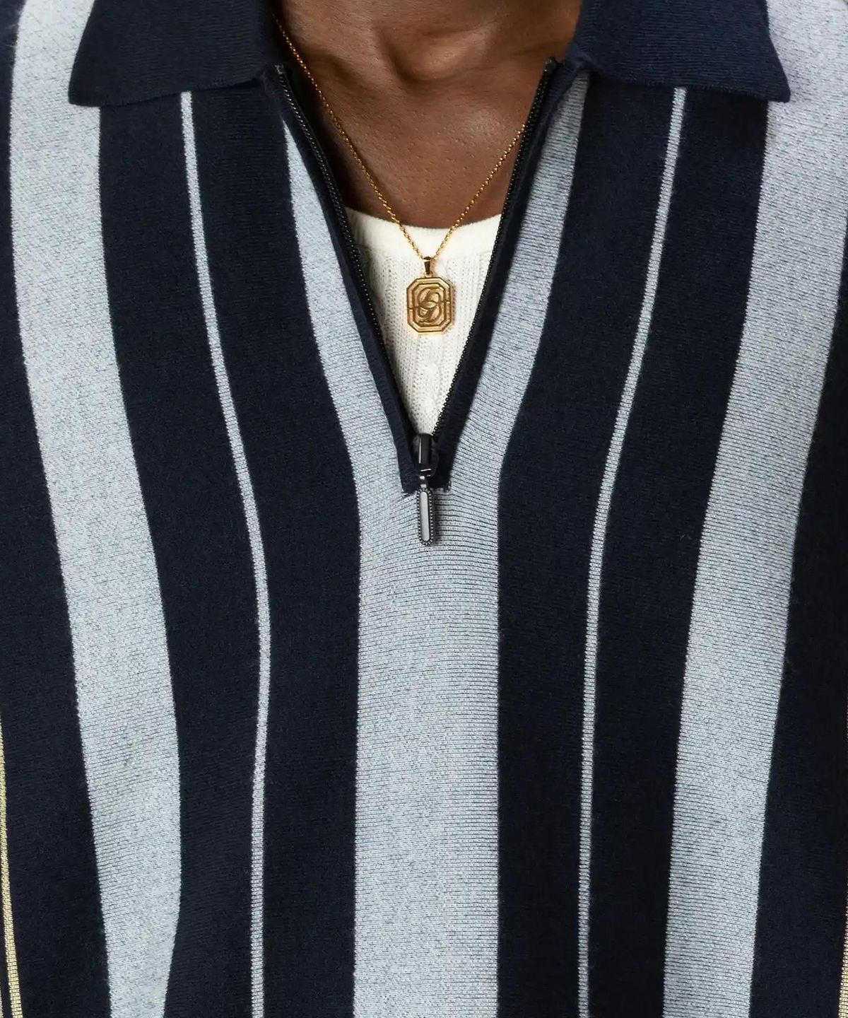 드롤드무슈(DROLE DE MONSIEUR) Striped Zipped Knit Polo D0WPA26102NYX