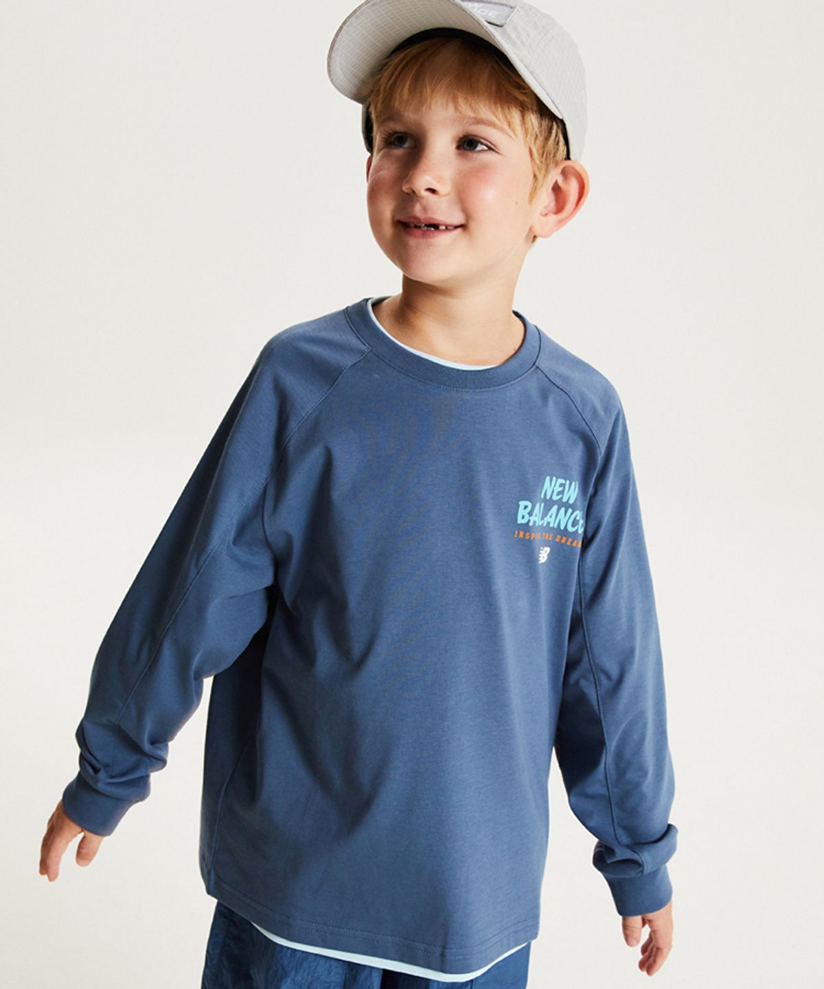 뉴발란스 키즈(NEWBALANCEKIDS) 일러스트 티셔츠 NK9BG4902U52