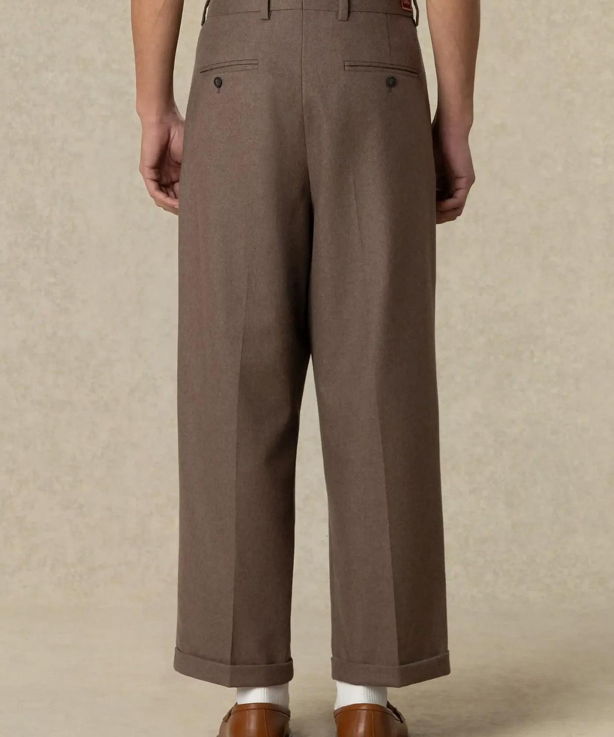드롤드무슈(DROLE DE MONSIEUR) Cropped Pleated Pants D0PAA26106BRL