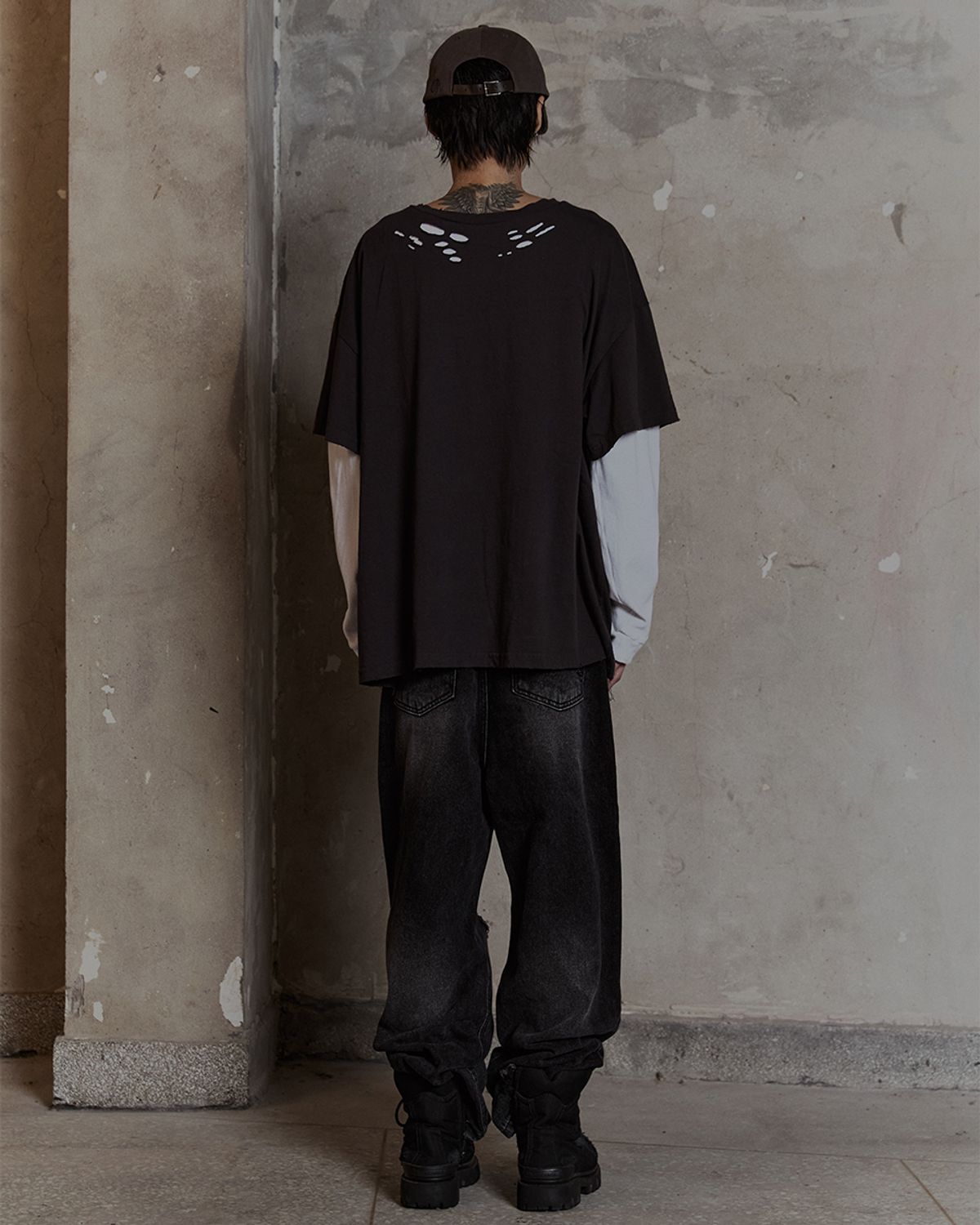 덤(THUMB) Distressed Layered T-Shirt