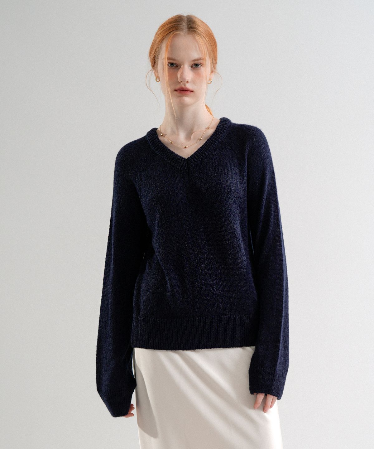 블레티(VLETI) Mohair V-neck Basic Knit (Navy)