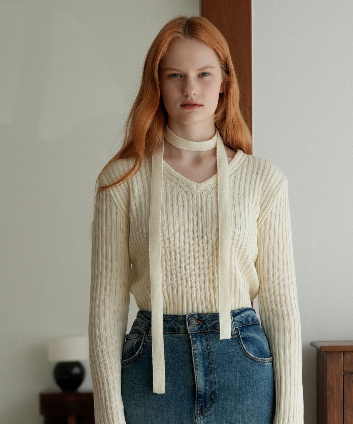 블레티(VLETI) V-neck Ribbed Tie Set Knit (Ivory)