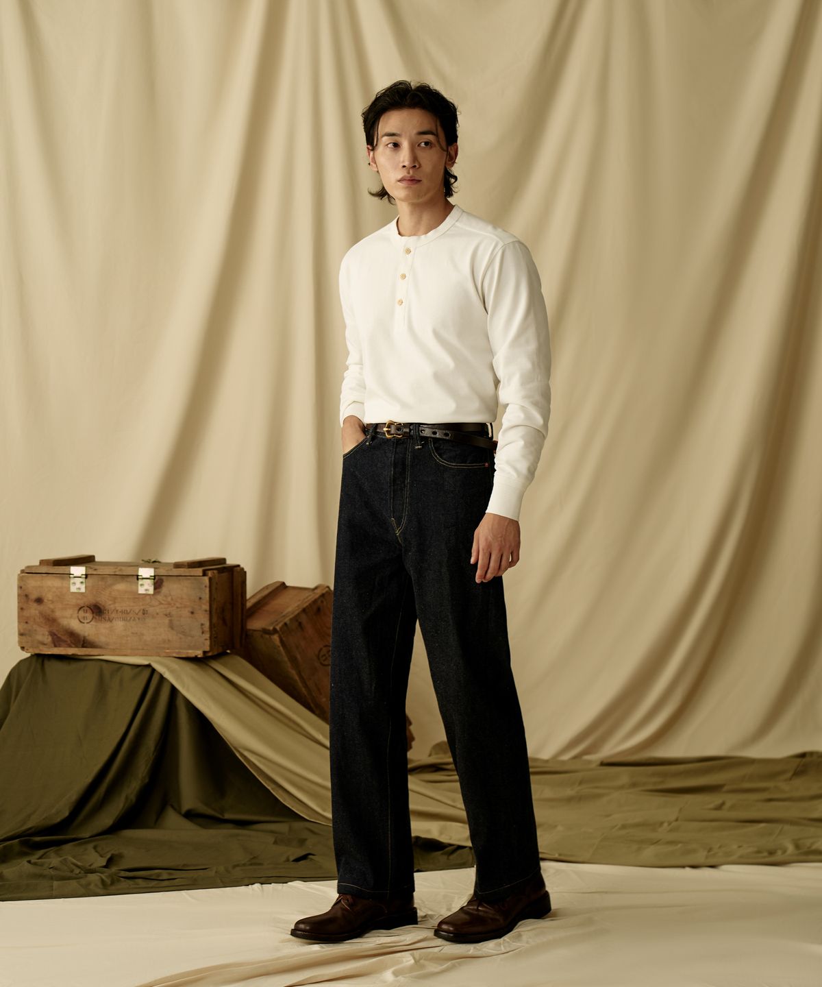 브론슨(BRONSON) Vintage Long Sleeve Henley Shirt Brown