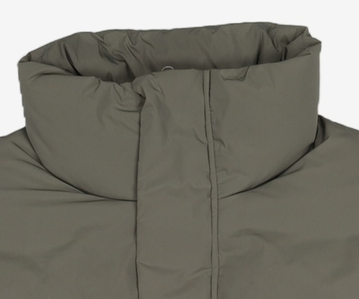 인사일런스(INSILENCE) 포켓 구스 다운 자켓 DARK SEA GREEN XS