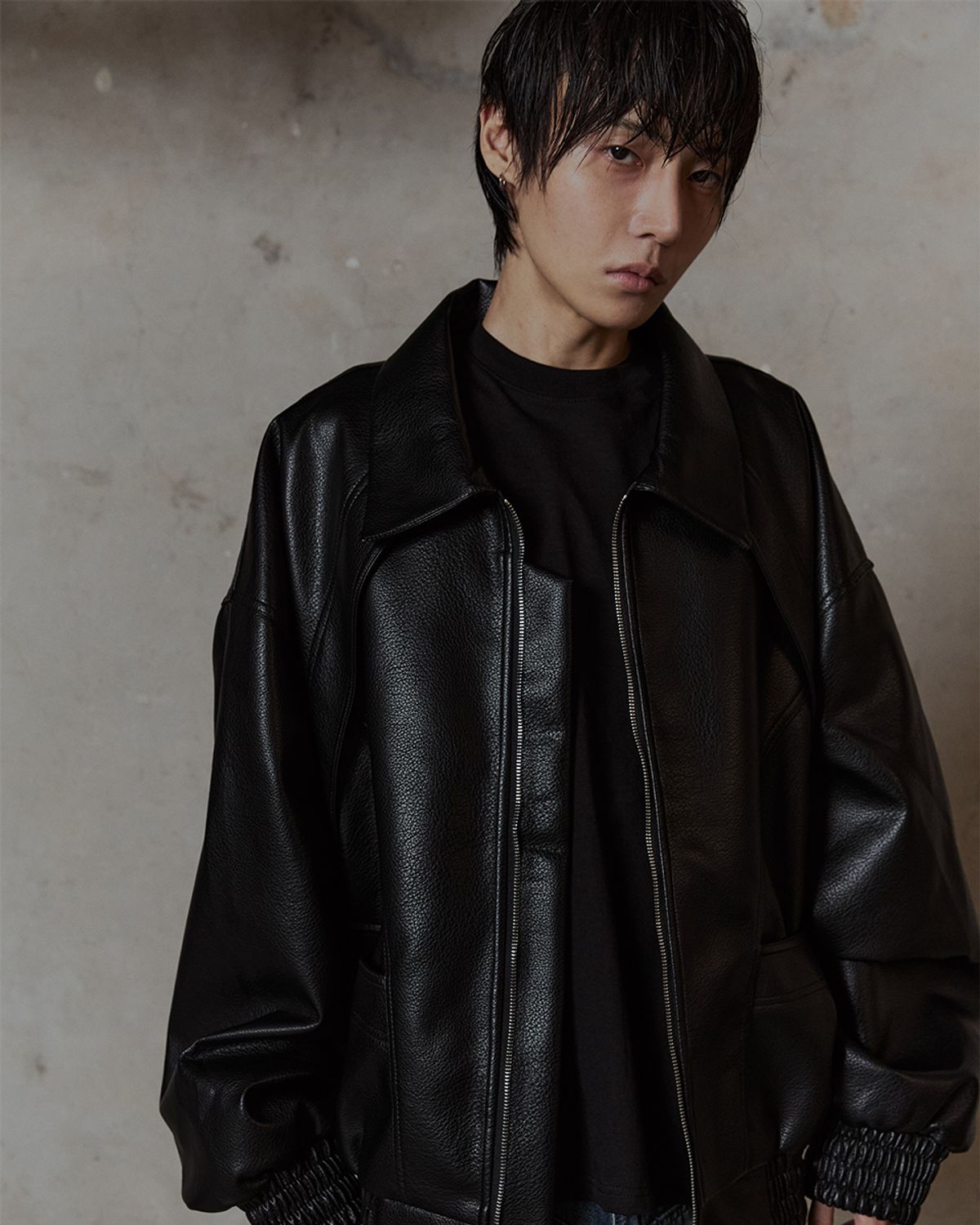 덤(THUMB) Contour Vegan Leather Blouson