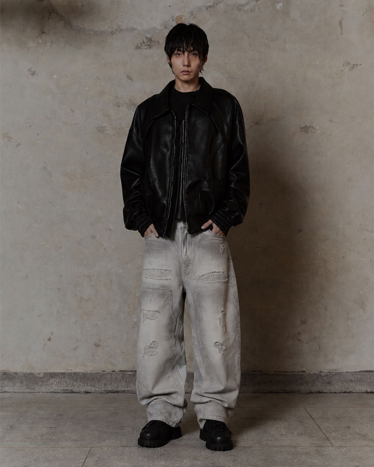 덤(THUMB) Dust Damage Wide White jean