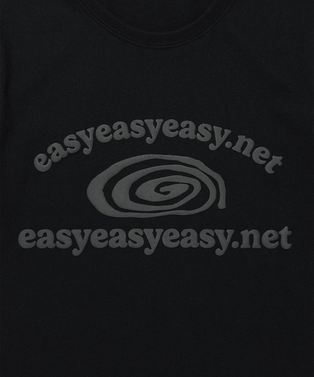 이지이지이지(EASYEASYEASY) Easy Bugs Coil Logo Tee Black