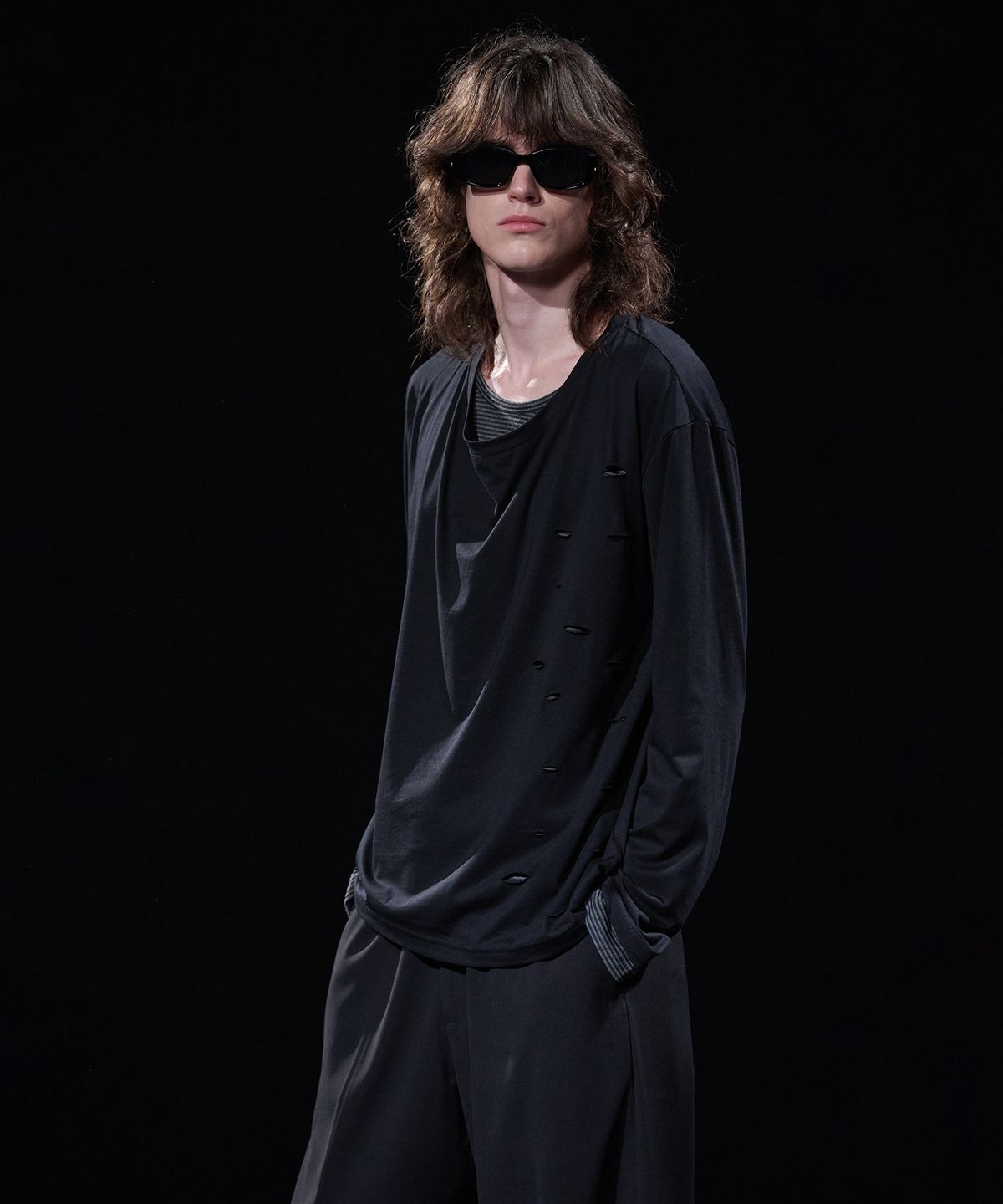 테이크이지(TAKEASY) [DMD] BREACH LD T-SHIRT - Charcoal
