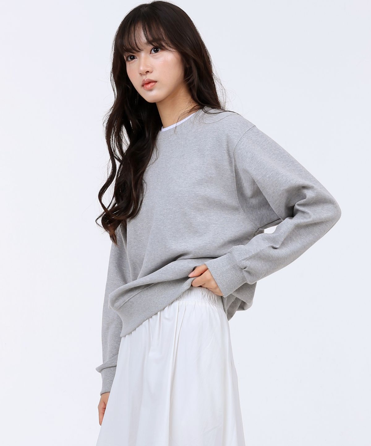 리브레너(REBRENNER) 무드 스탠다드 베이직 스웻셔츠 그레이