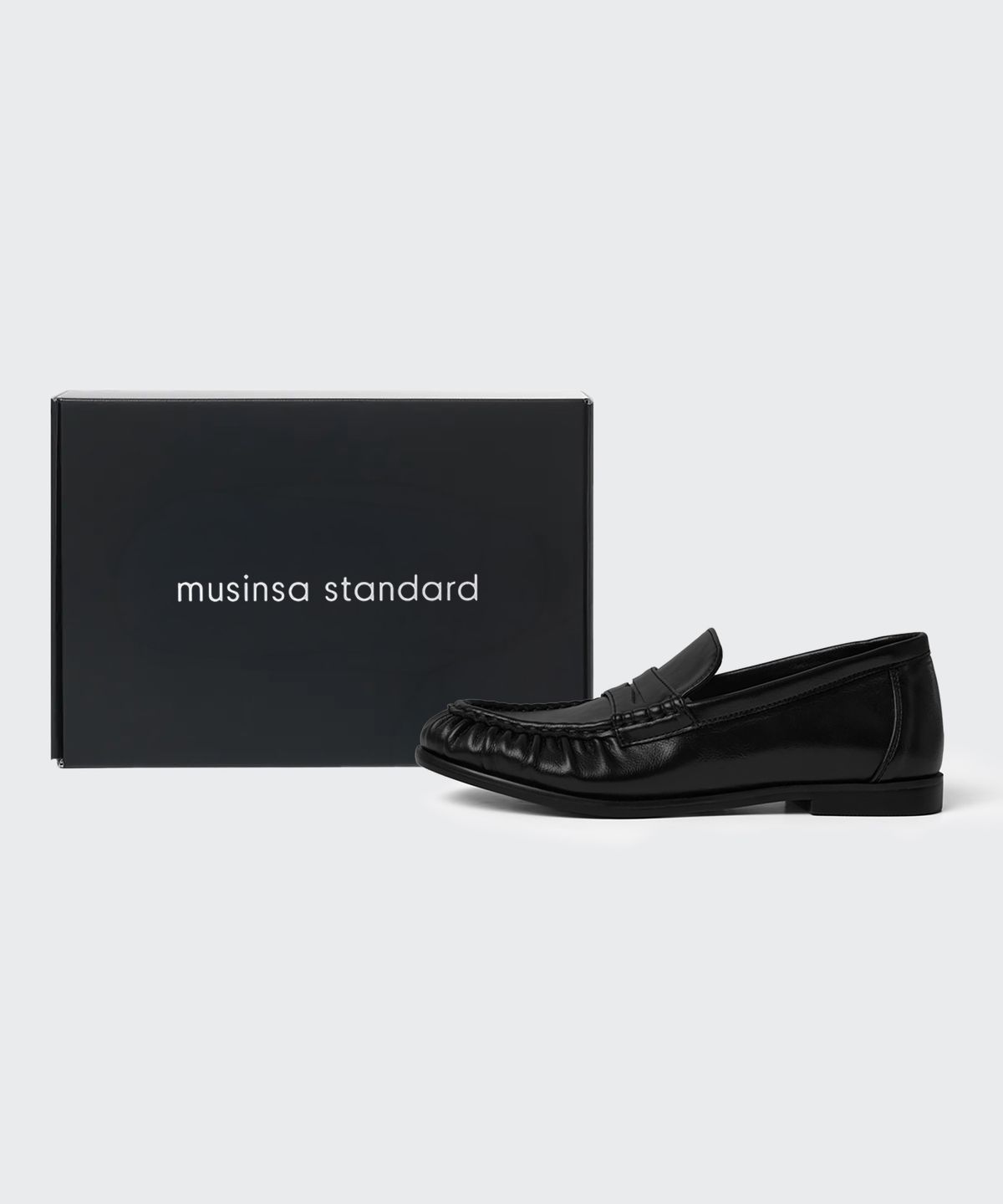 무신사 스탠다드 우먼(MUSINSA STANDARD WOMAN) 우먼즈 셔링 페니 로퍼 [블랙]