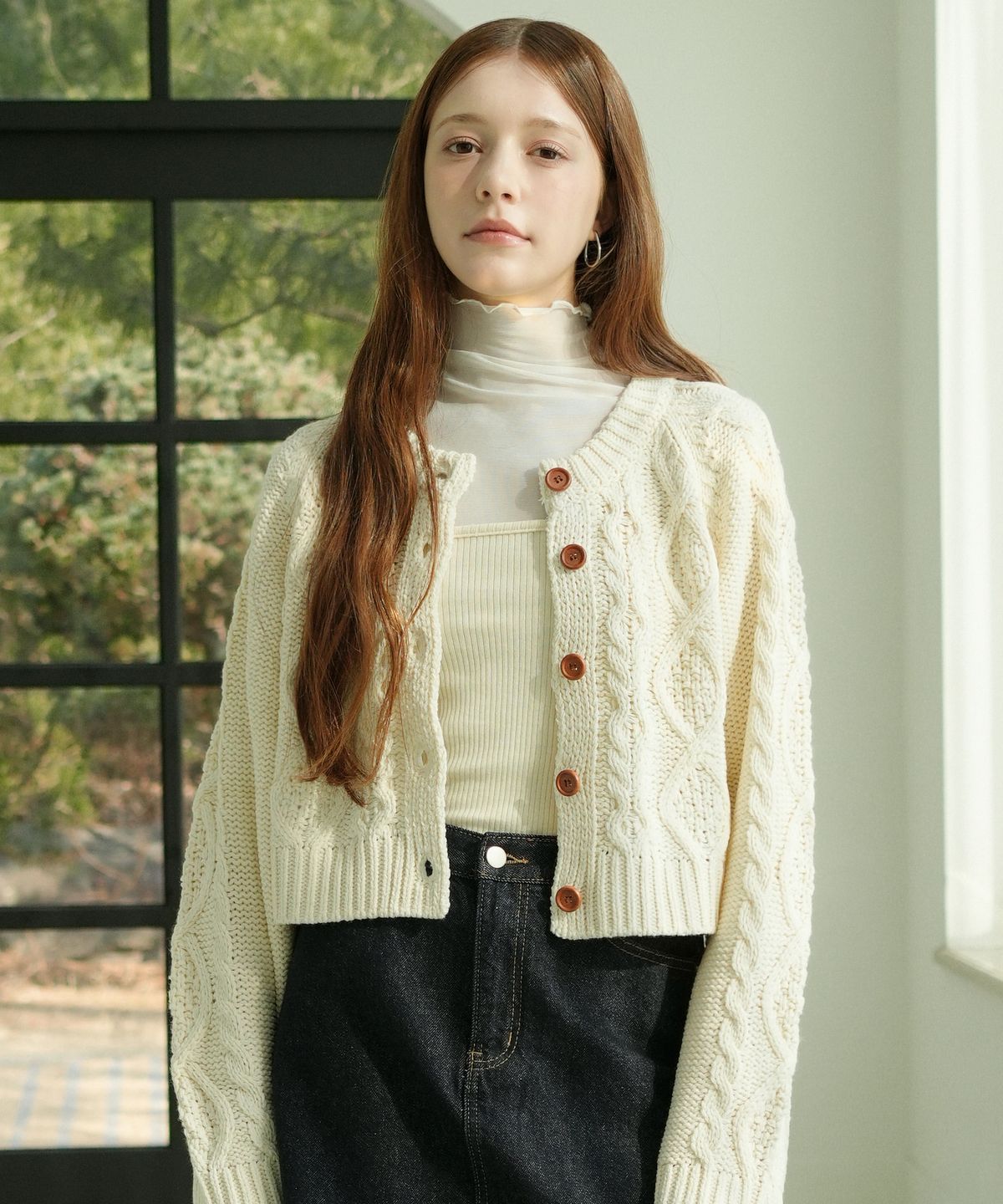 블레티(VLETI) Round Cable Knit Cardigan (Cream)