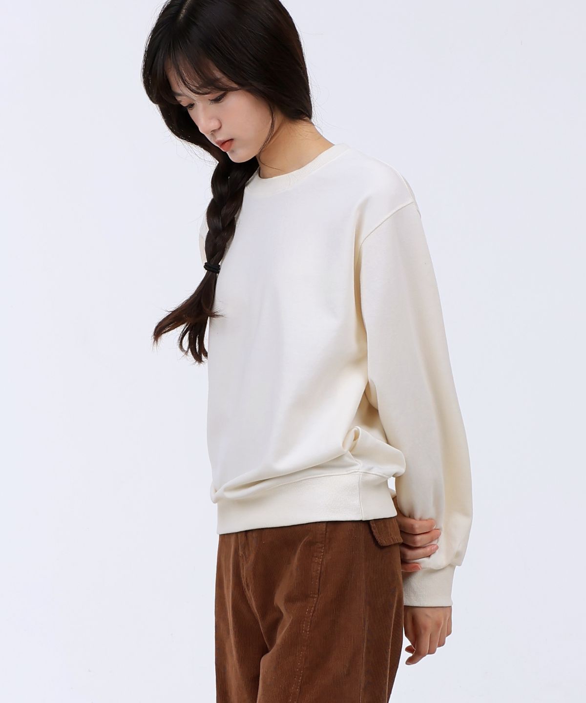 리브레너(REBRENNER) 무드 스탠다드 베이직 스웻셔츠 블랙